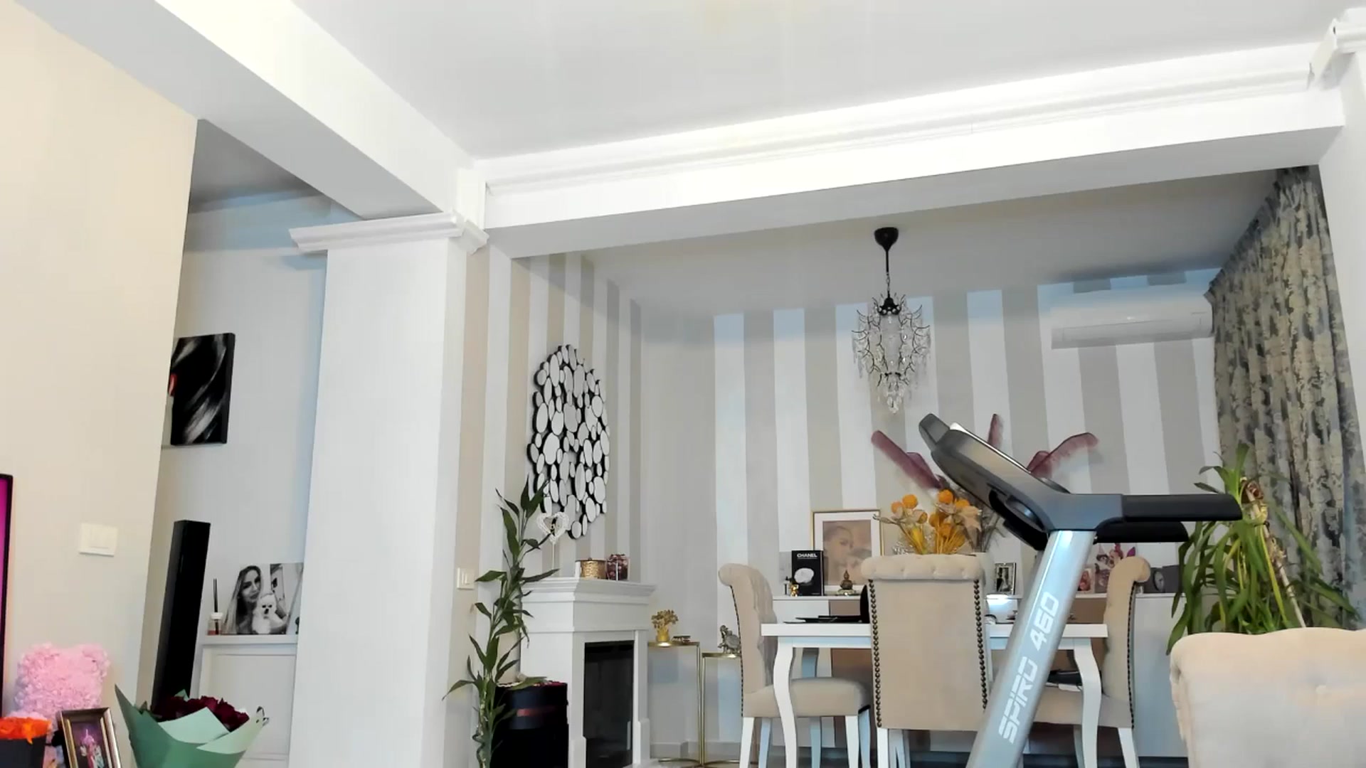 Gallery image thumbnail from Missy_alena's myfreecams stream on, 02/25/2026, 24:41 image 15 of 20