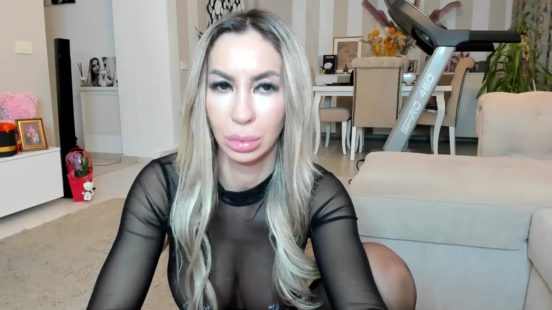 Gallery image thumbnail from Missy_alena's myfreecams stream on, 03/04/2026, 02:44 image 10 of 20