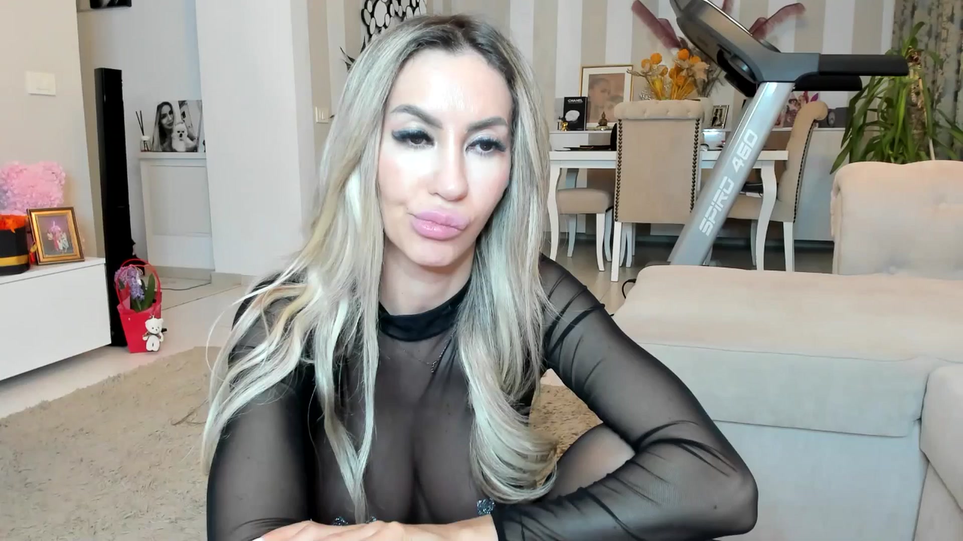 Gallery image thumbnail from Missy_alena's myfreecams stream on, 03/04/2026, 02:44 image 12 of 20