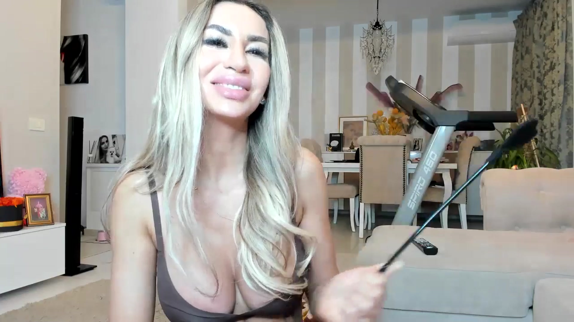 Gallery image thumbnail from Missy_alena's myfreecams stream on, 03/23/2026, 24:04 image 13 of 20