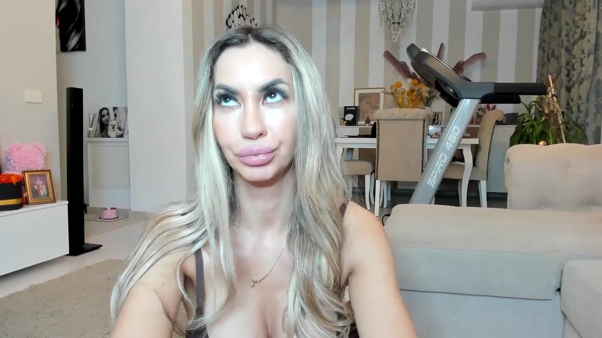 Gallery image thumbnail from Missy_alena's myfreecams stream on, 03/23/2026, 01:49 image 19 of 20