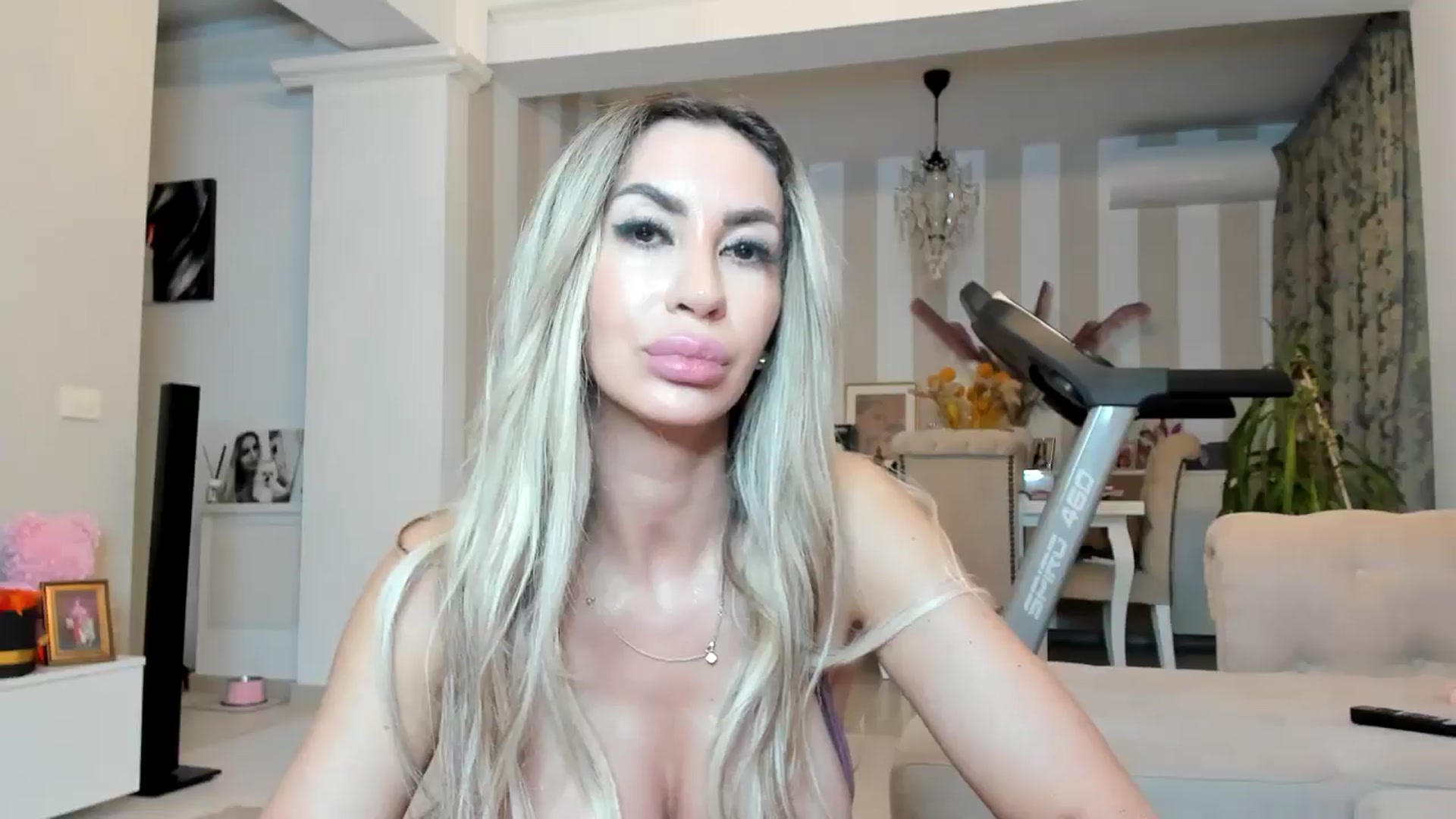 Gallery image thumbnail from Missy_alena's myfreecams stream on, 03/24/2026, 01:30 image 12 of 20