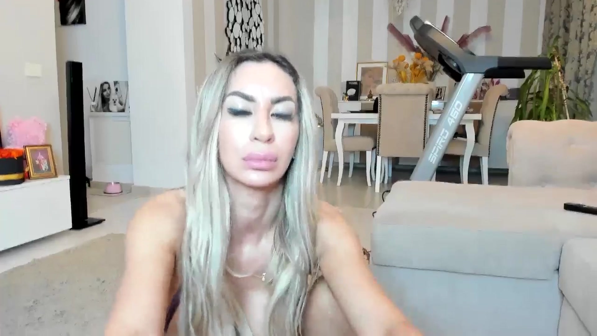 Gallery image thumbnail from Missy_alena's myfreecams stream on, 03/24/2026, 01:58 image 2 of 20