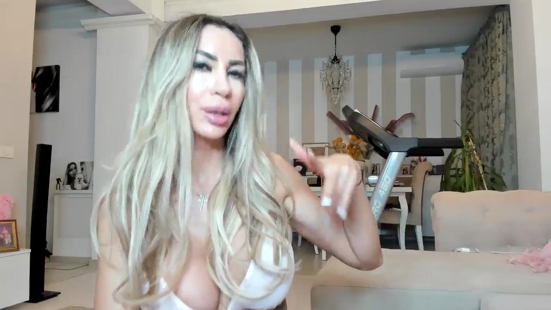 Gallery image thumbnail from Missy_alena's myfreecams stream on, 03/26/2026, 24:00 image 3 of 20