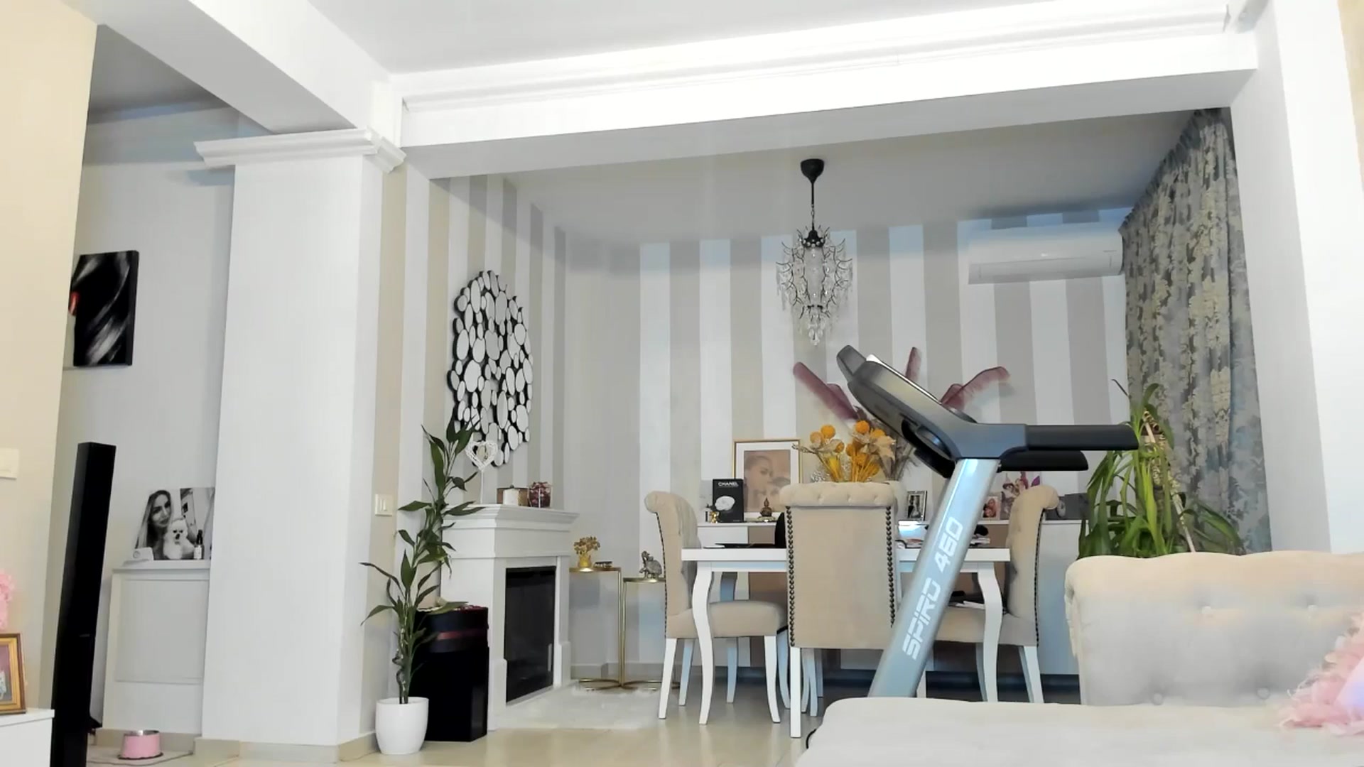 Gallery image thumbnail from Missy_alena's myfreecams stream on, 03/30/2026, 02:00 image 4 of 20