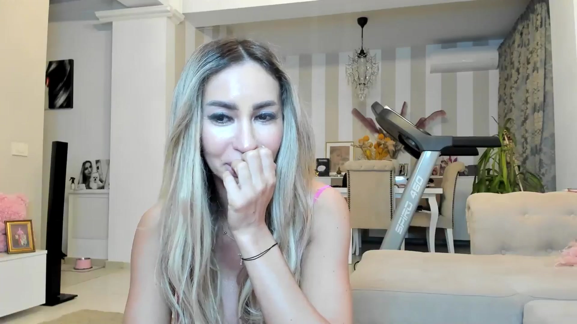 Gallery image thumbnail from Missy_alena's myfreecams stream on, 03/30/2026, 02:00 image 19 of 20