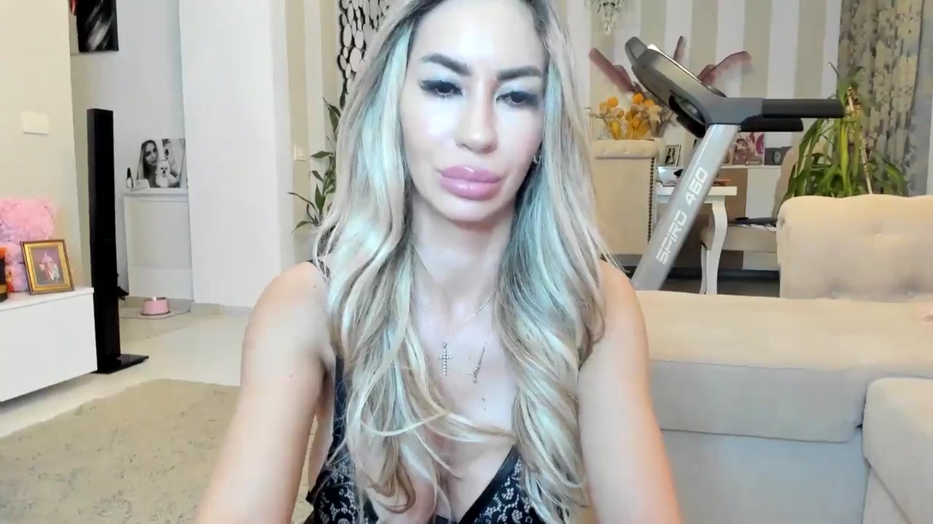 Gallery image thumbnail from Missy_alena's myfreecams stream on, 03/30/2026, 23:34 image 4 of 20
