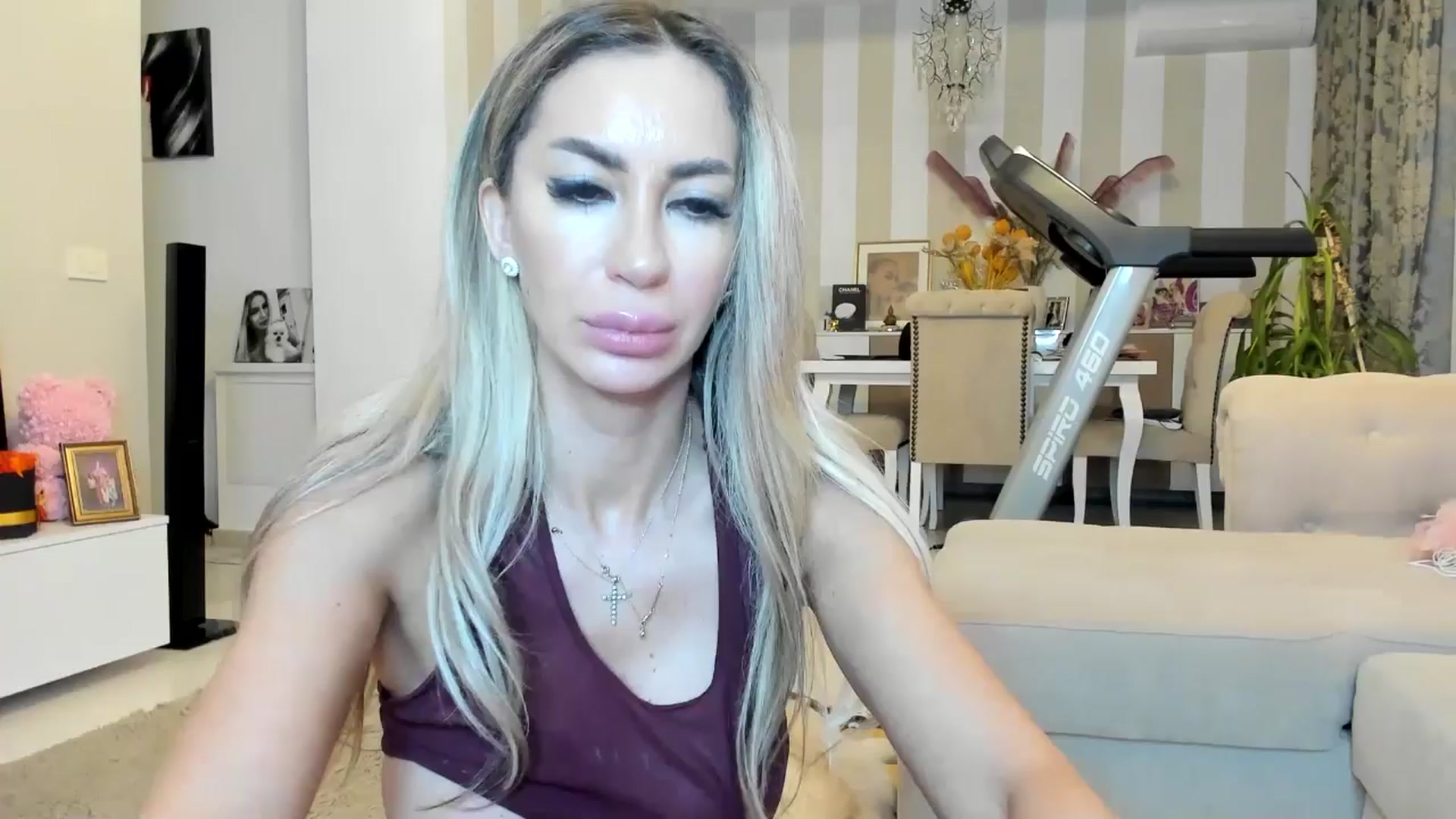 Gallery image thumbnail from Missy_alena's myfreecams stream on, 04/08/2026, 01:36 image 1 of 20