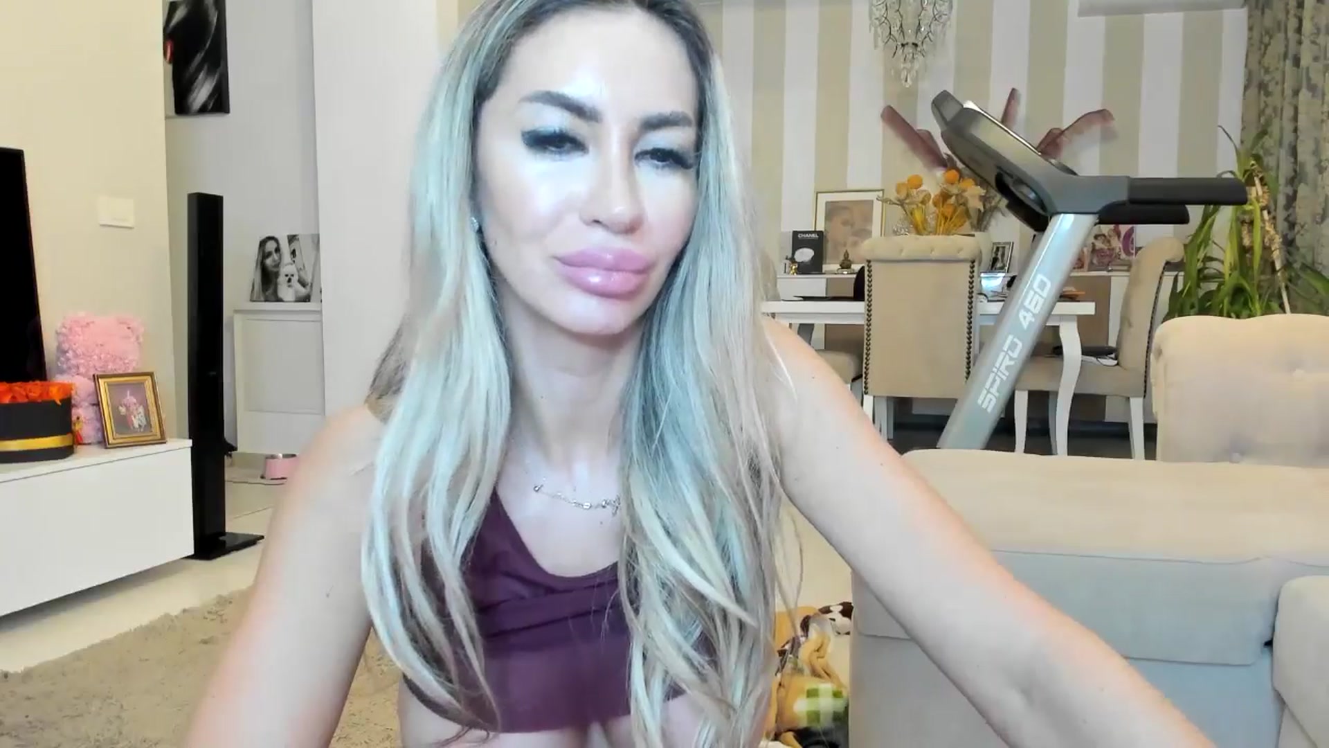 Gallery image thumbnail from Missy_alena's myfreecams stream on, 04/08/2026, 01:36 image 15 of 20