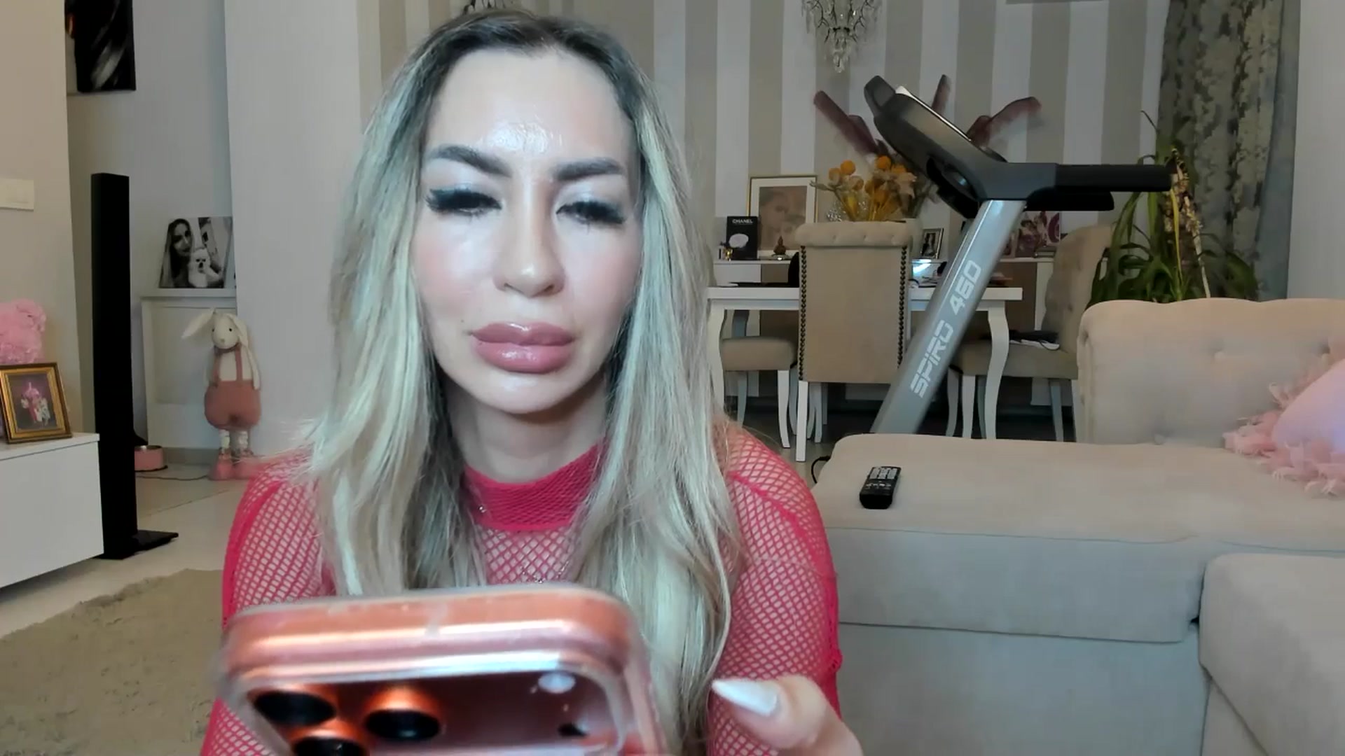 Gallery image thumbnail from Missy_alena's myfreecams stream on, 04/13/2026, 21:07 image 4 of 20