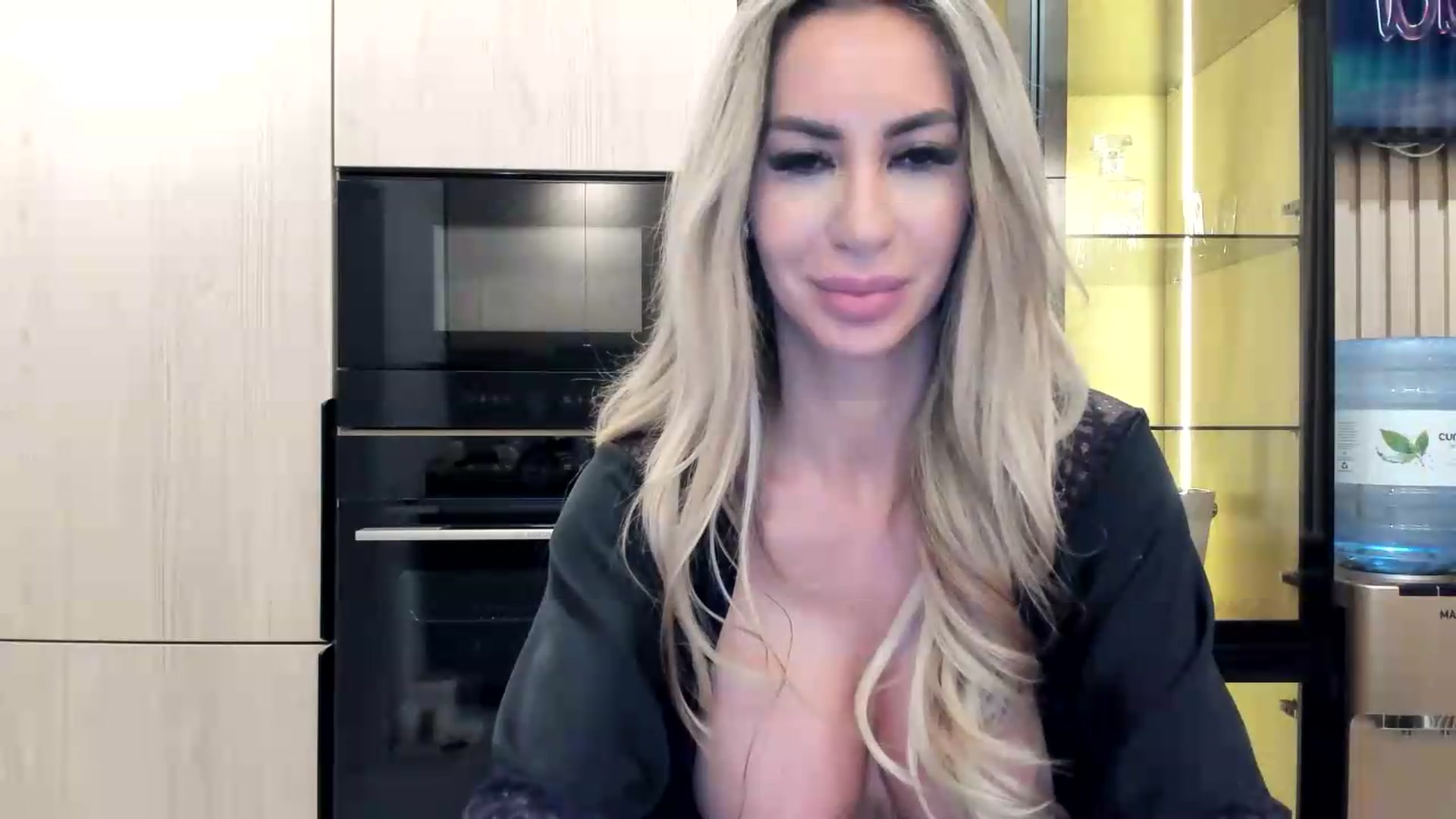 Gallery image thumbnail from Missy_alena's myfreecams stream on, 06/23/2026, 17:11 image 14 of 20