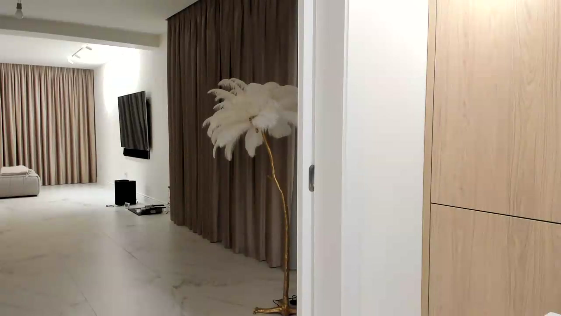 Gallery image thumbnail from Missy_alena's myfreecams stream on, 06/28/2026, 22:48 image 17 of 20