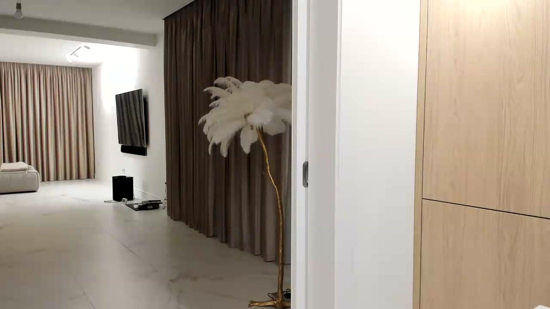 Gallery image thumbnail from Missy_alena's myfreecams stream on, 06/28/2026, 22:48 image 16 of 20
