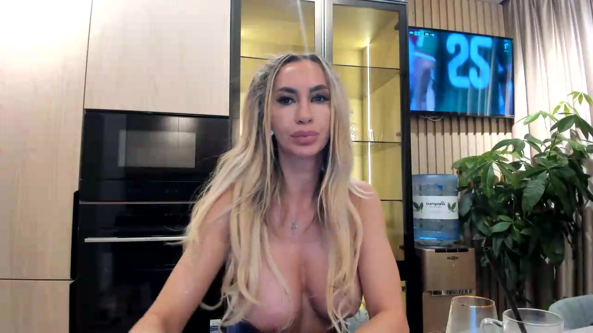 Gallery image thumbnail from Missy_alena's myfreecams stream on, 07/06/2026, 01:07 image 20 of 20