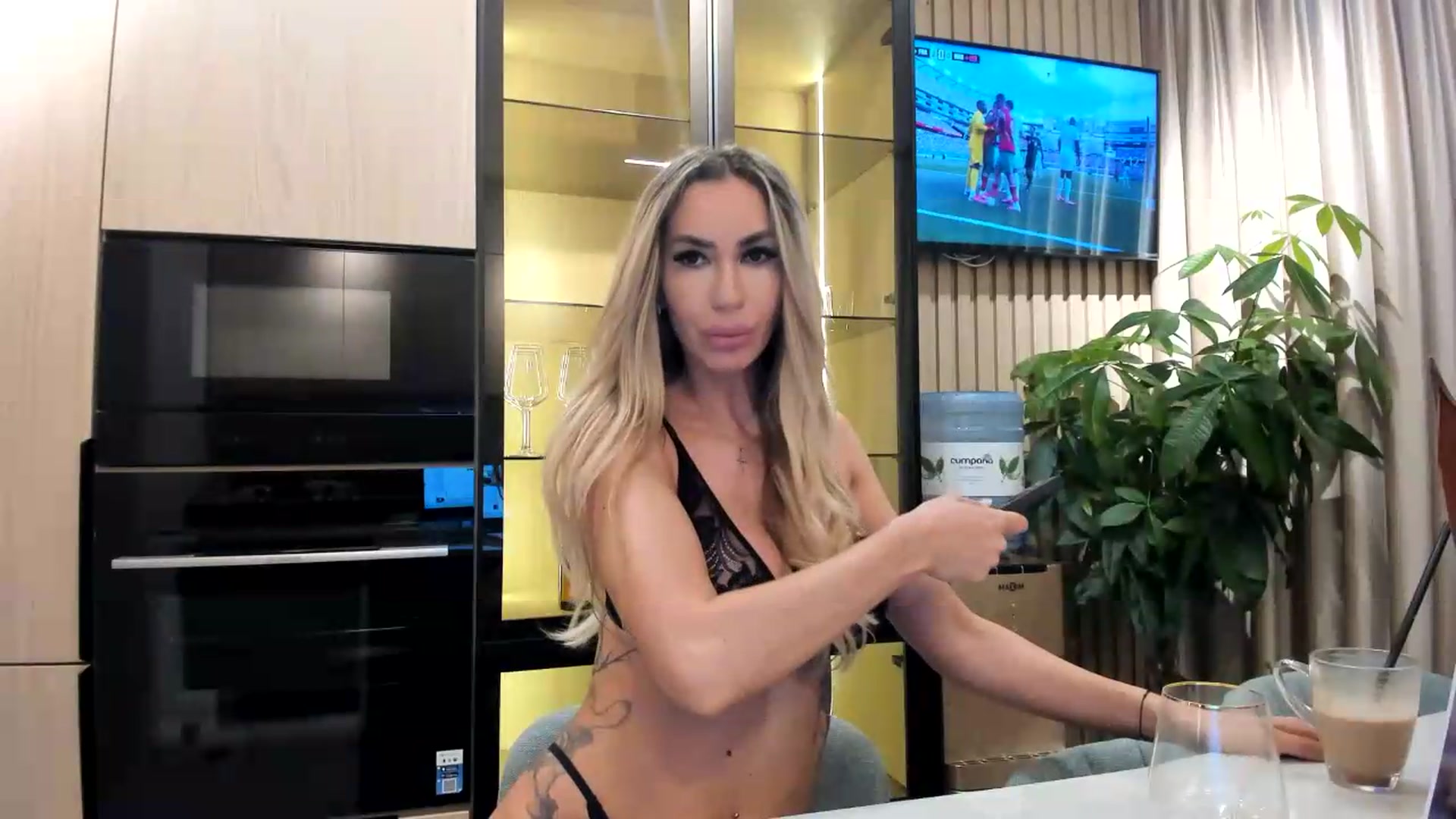 Gallery image thumbnail from Missy_alena's myfreecams stream on, 07/09/2026, 22:32 image 15 of 20