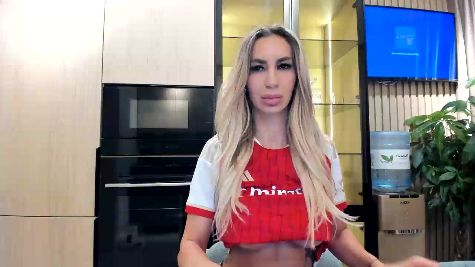 Gallery image thumbnail from Missy_alena's myfreecams stream on, 07/15/2026, 21:27 image 2 of 20
