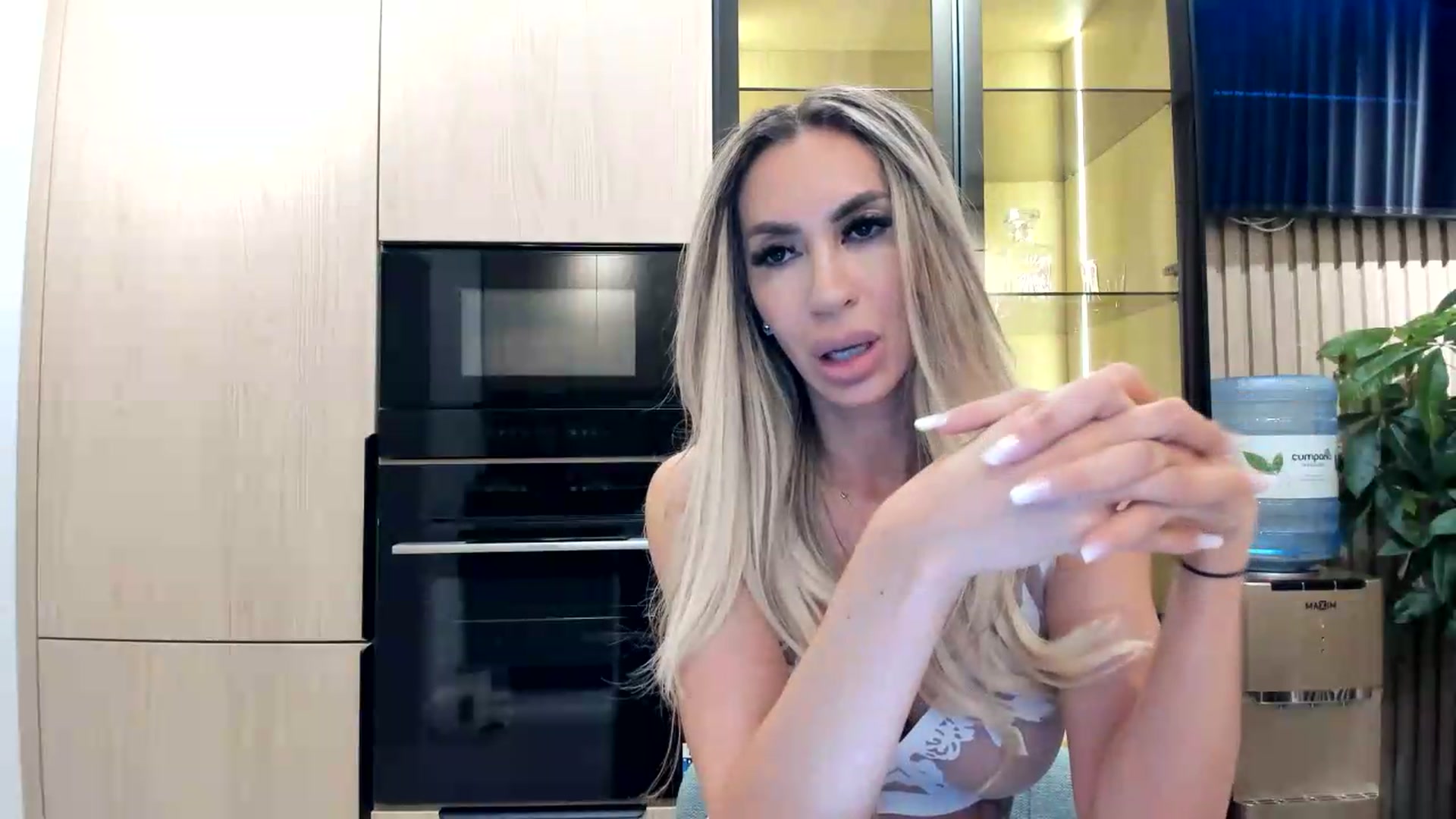 Gallery image thumbnail from Missy_alena's myfreecams stream on, 07/17/2026, 23:50 image 6 of 20