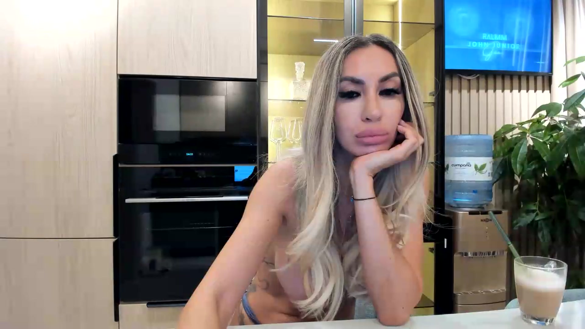 Gallery image thumbnail from Missy_alena's myfreecams stream on, 08/23/2026, 23:23 image 16 of 20