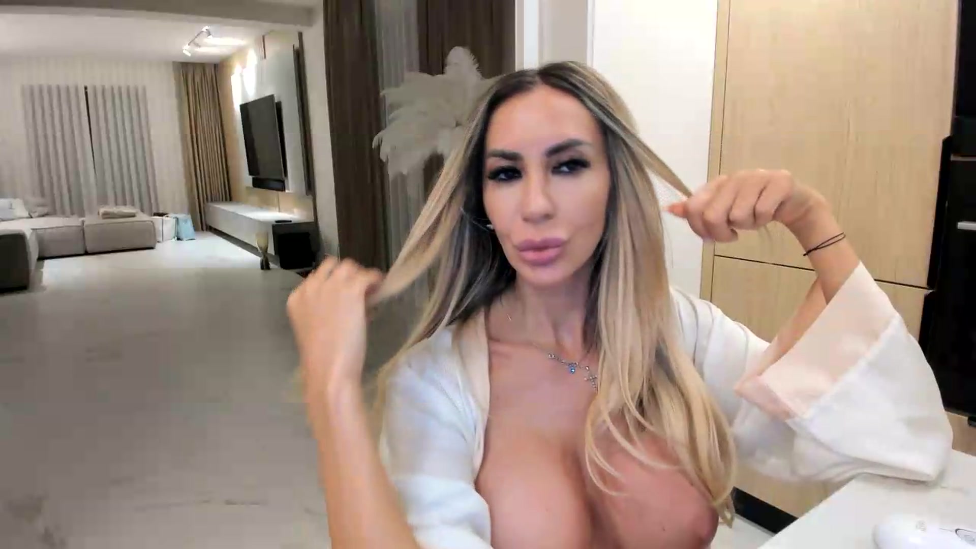 Gallery image thumbnail from Missy_alena's myfreecams stream on, 08/24/2026, 24:50 image 20 of 20