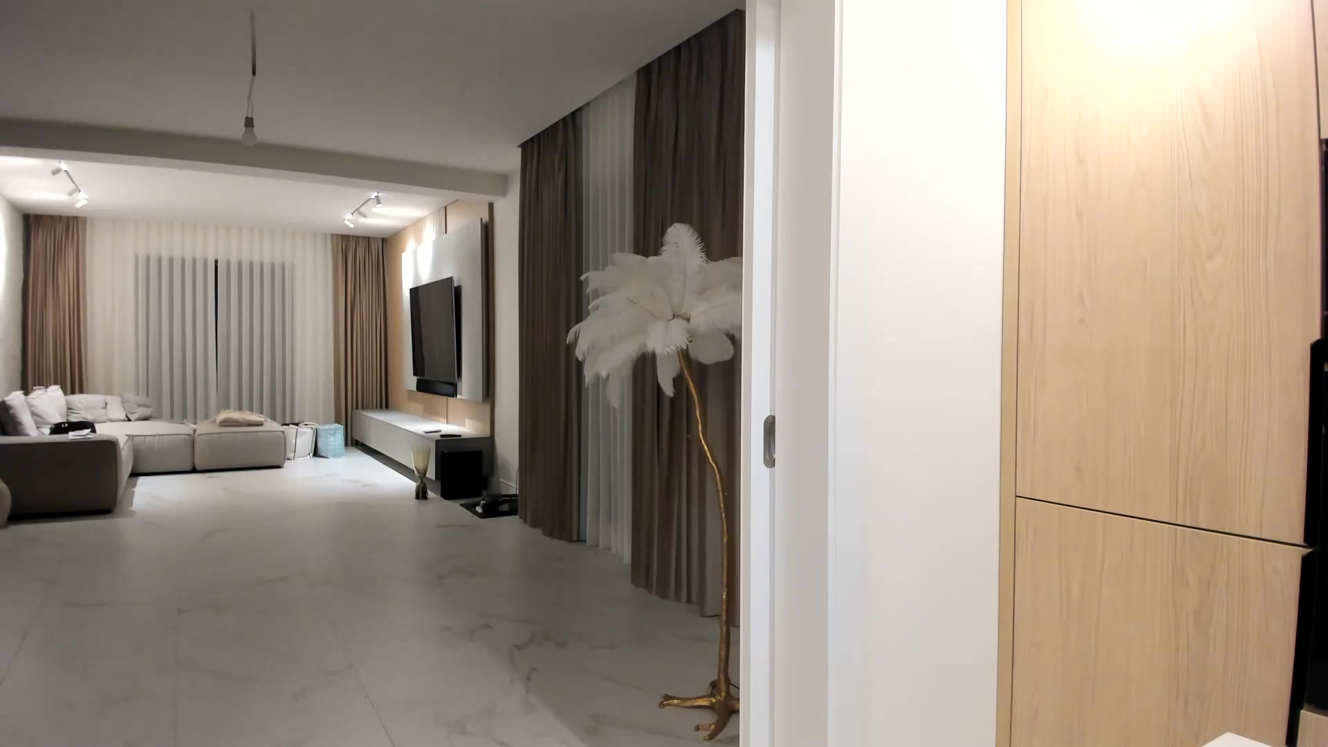 Gallery image thumbnail from Missy_alena's myfreecams stream on, 08/26/2026, 18:42 image 18 of 20