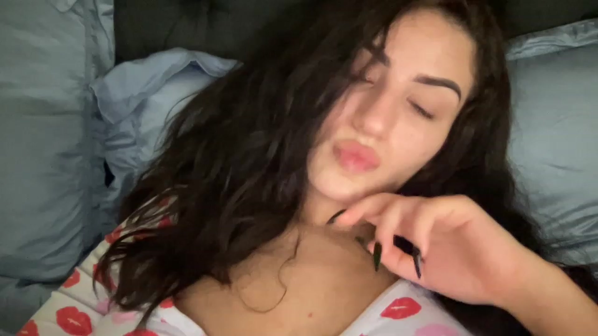 Gallery image thumbnail from Missyj1's myfreecams stream on, 11/20/2022, 14:02 image 7 of 20