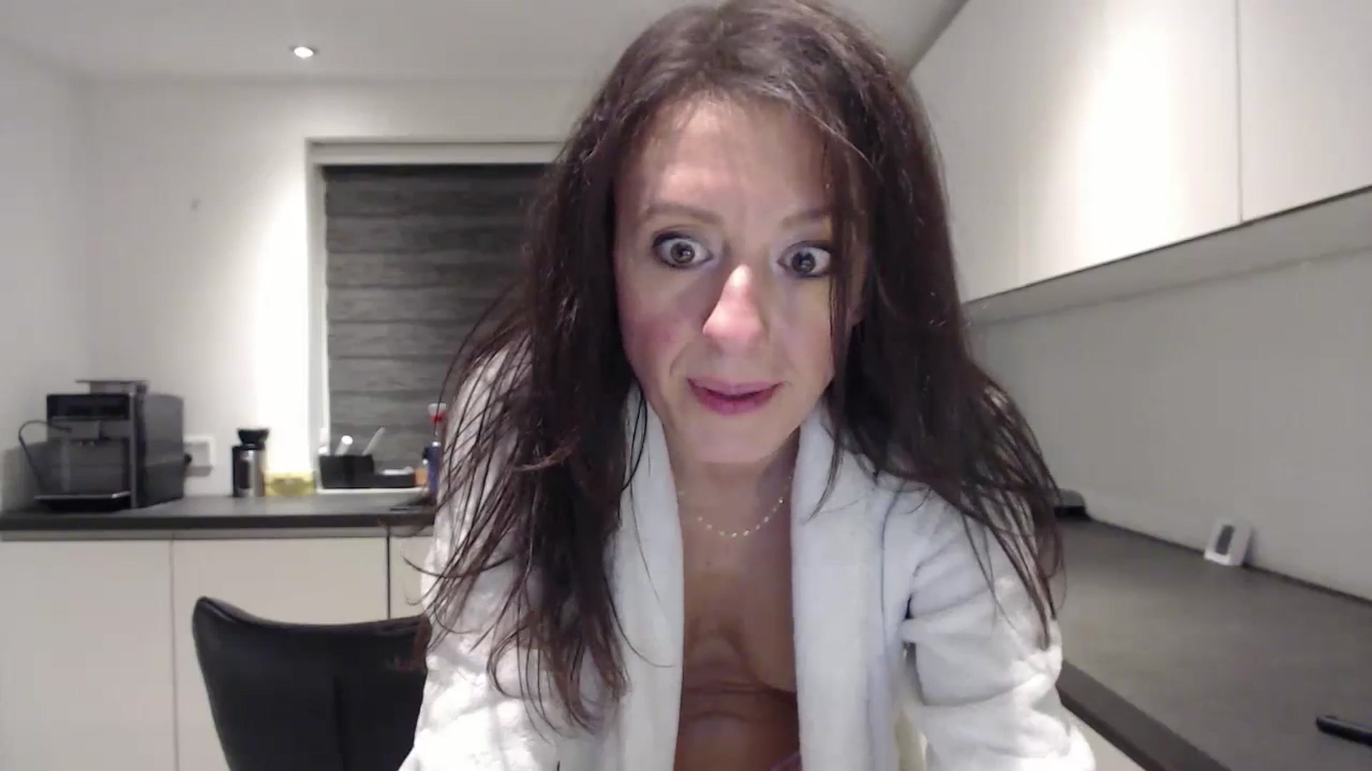 Gallery image thumbnail from Mistery_Nelly's myfreecams stream on, 03/17/2024, 02:39 image 17 of 20
