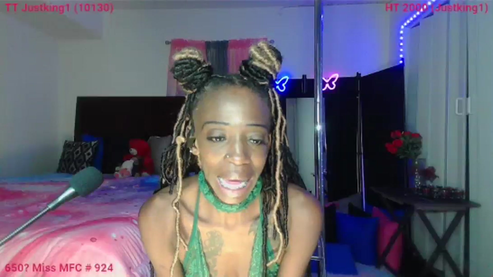 Gallery image thumbnail from MistressBLT's myfreecams stream on, 08/16/2023, 13:10 image 14 of 20