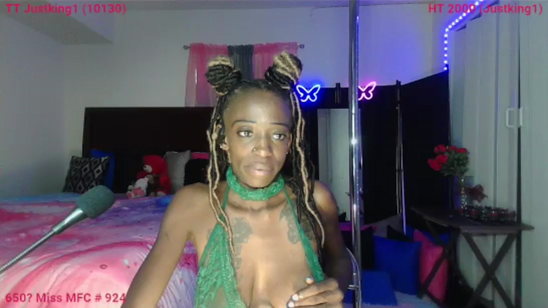 Gallery image thumbnail from MistressBLT's myfreecams stream on, 08/16/2023, 13:10 image 19 of 20