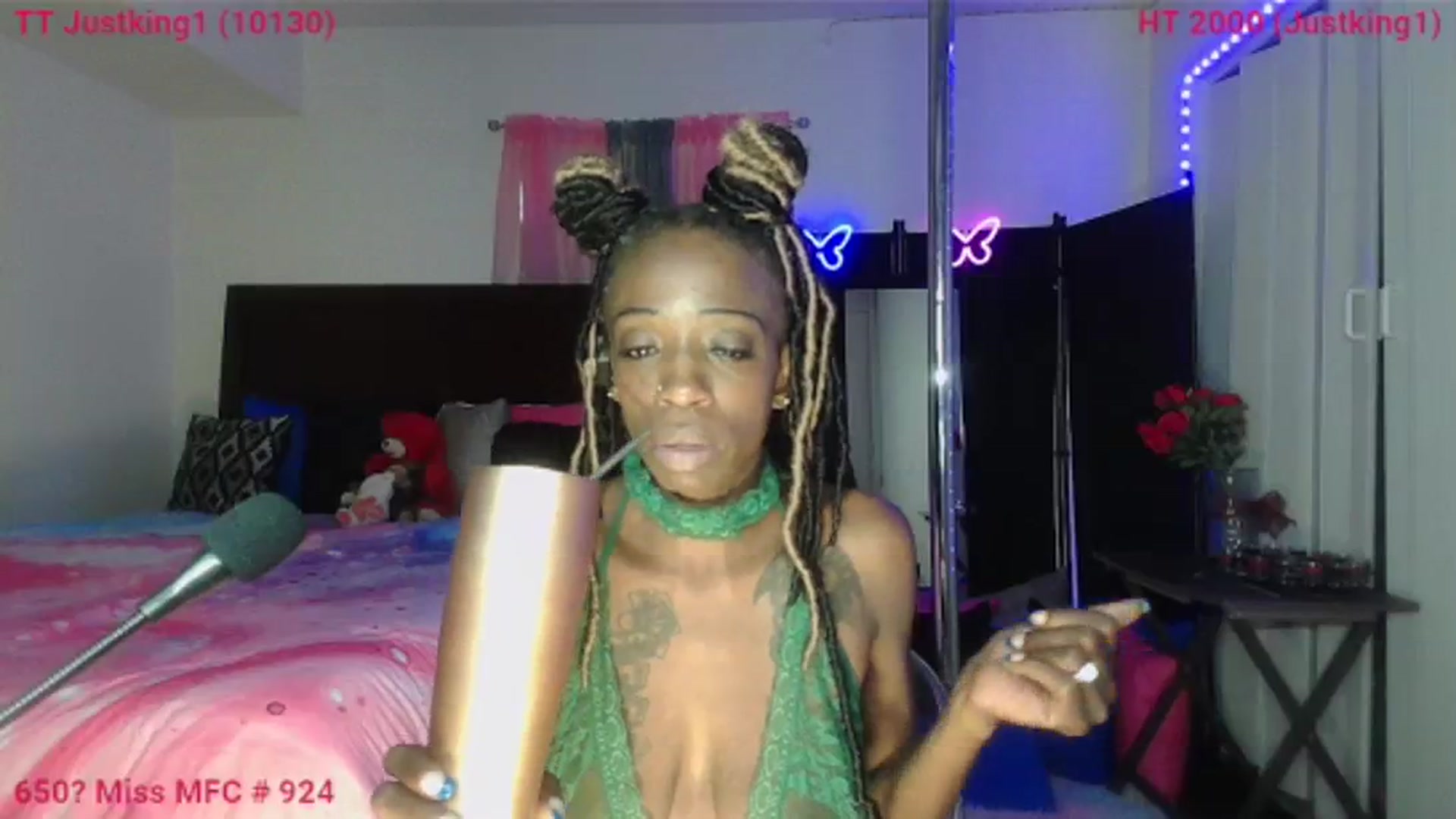 Gallery image thumbnail from MistressBLT's myfreecams stream on, 08/16/2023, 13:10 image 15 of 20