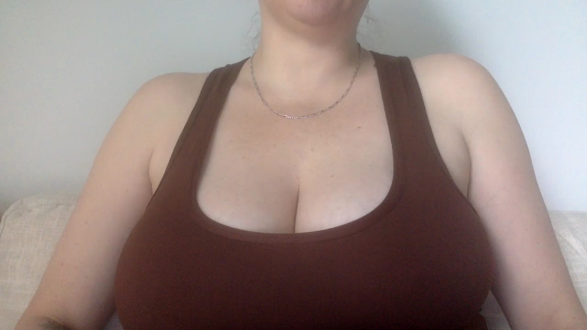Gallery image thumbnail from MistressDrew's myfreecams stream on, 06/21/2025, 17:27 image 17 of 20