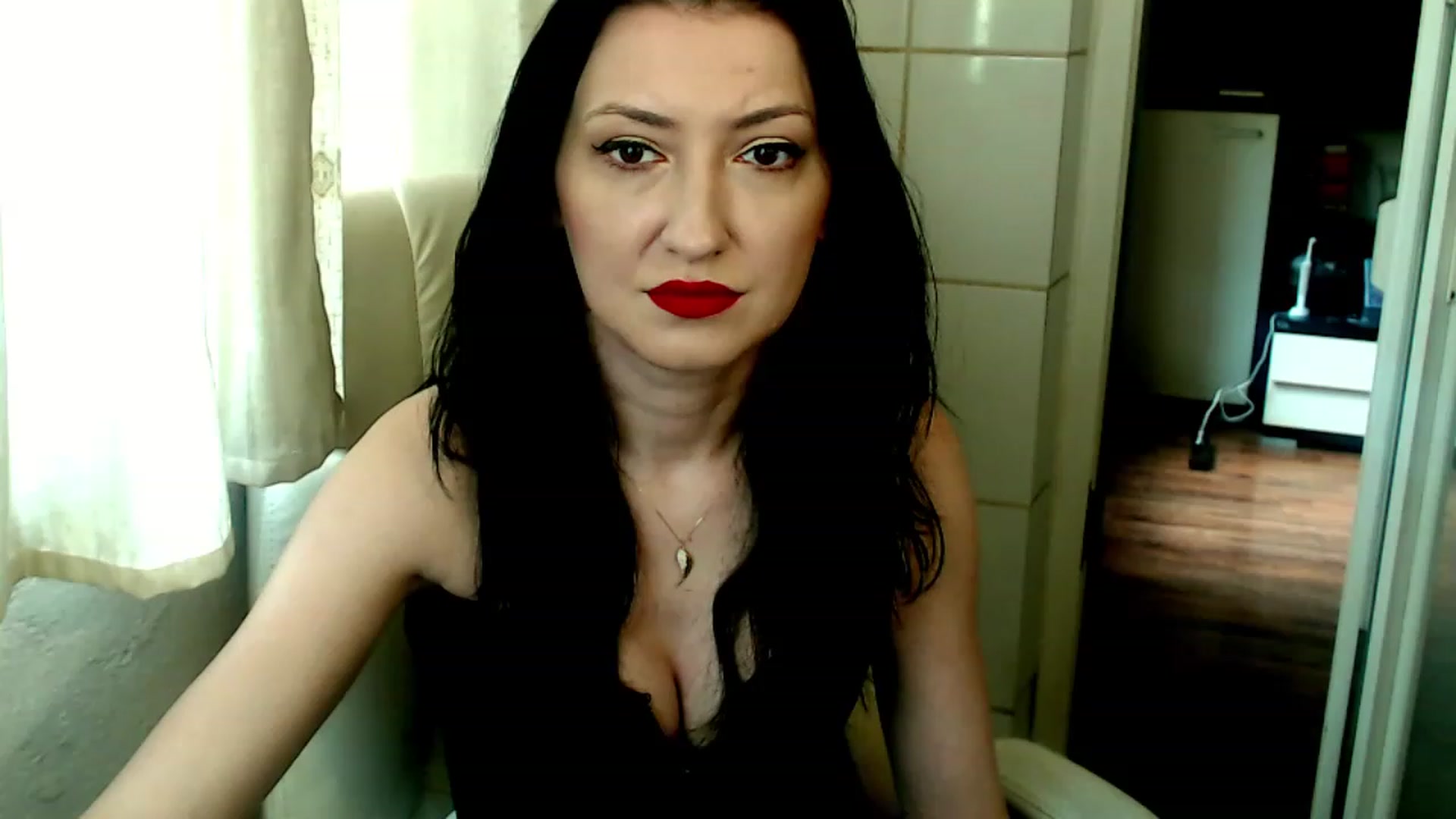 Gallery image thumbnail from MistressNadia's myfreecams stream on, 06/12/2023, 10:18 image 6 of 20