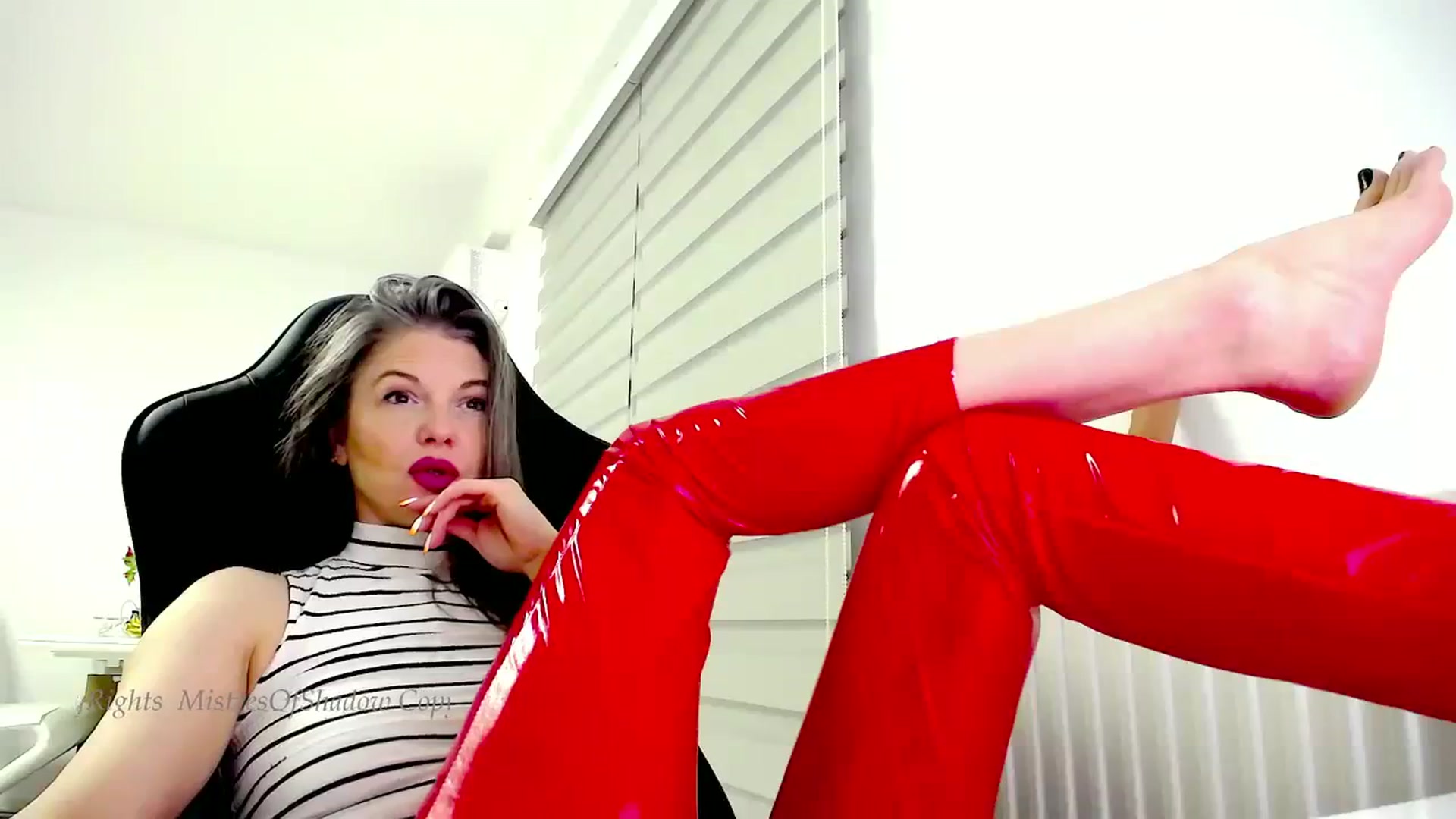 Gallery image thumbnail from Mistresshadow's myfreecams stream on, 03/31/2024, 14:37 image 13 of 20