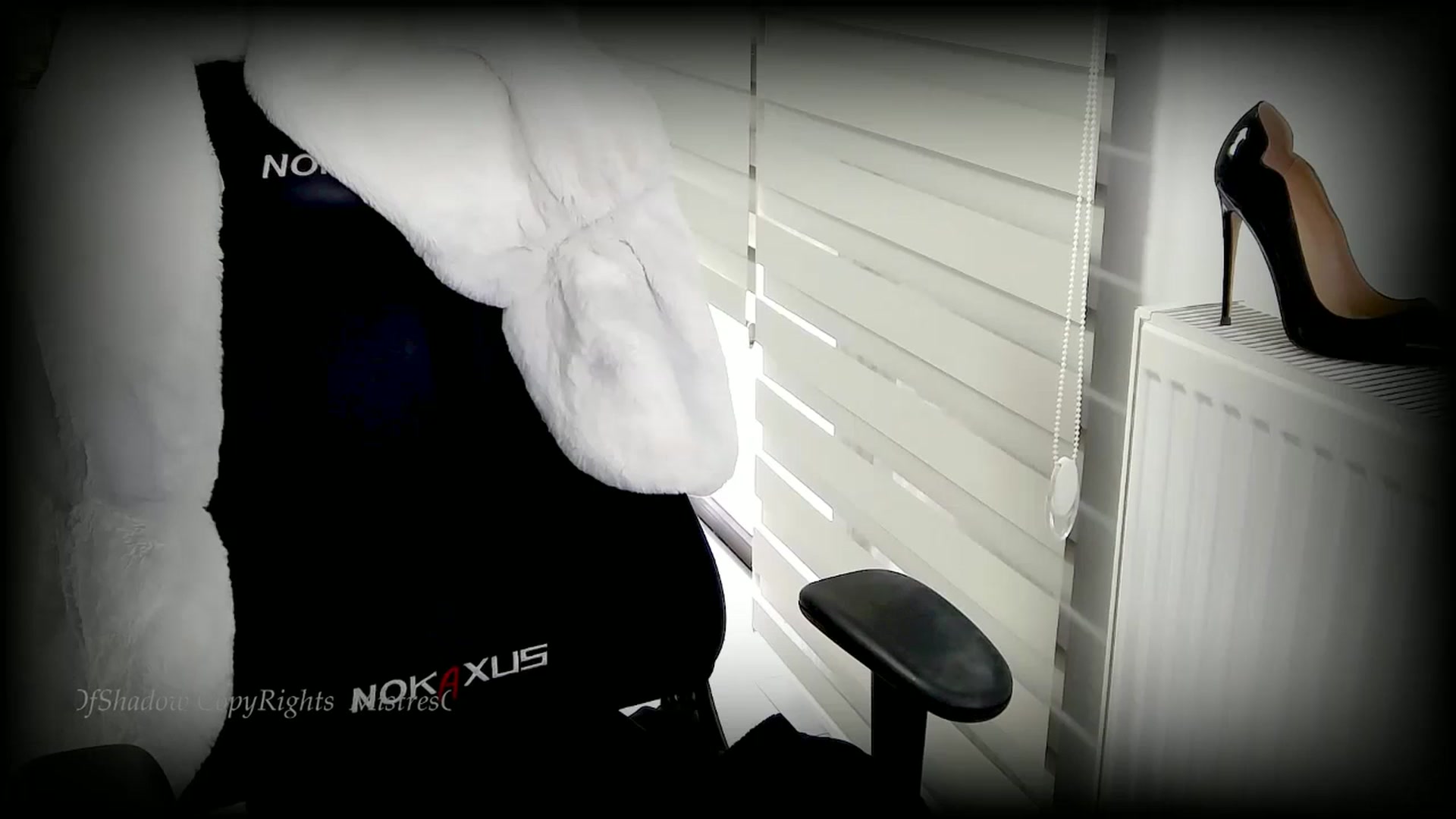 Gallery image thumbnail from Mistresshadow's myfreecams stream on, 04/01/2024, 13:52 image 7 of 20