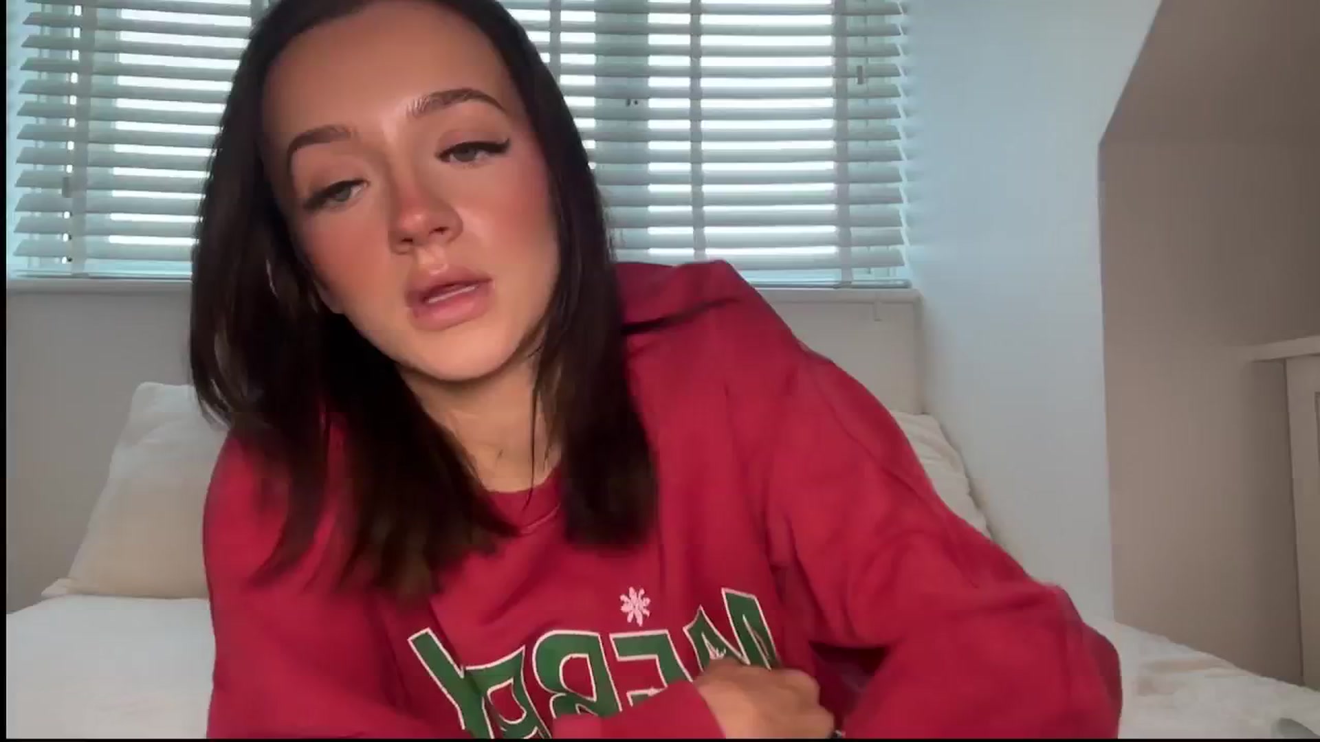 Gallery image thumbnail from Mistressxmiaa's myfreecams stream on, 12/19/2025, 15:21 image 14 of 20