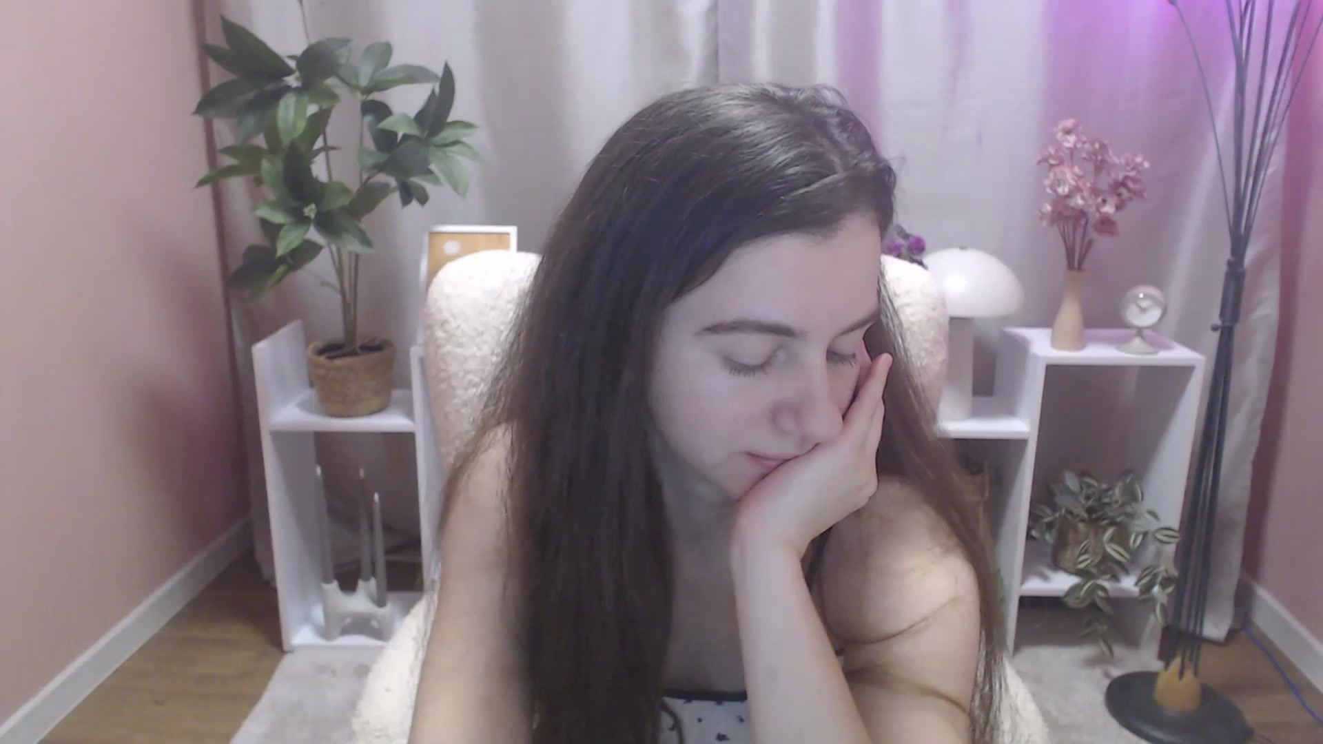 Gallery image thumbnail from MistyBree's myfreecams stream on, 03/28/2026, 12:16 image 11 of 20