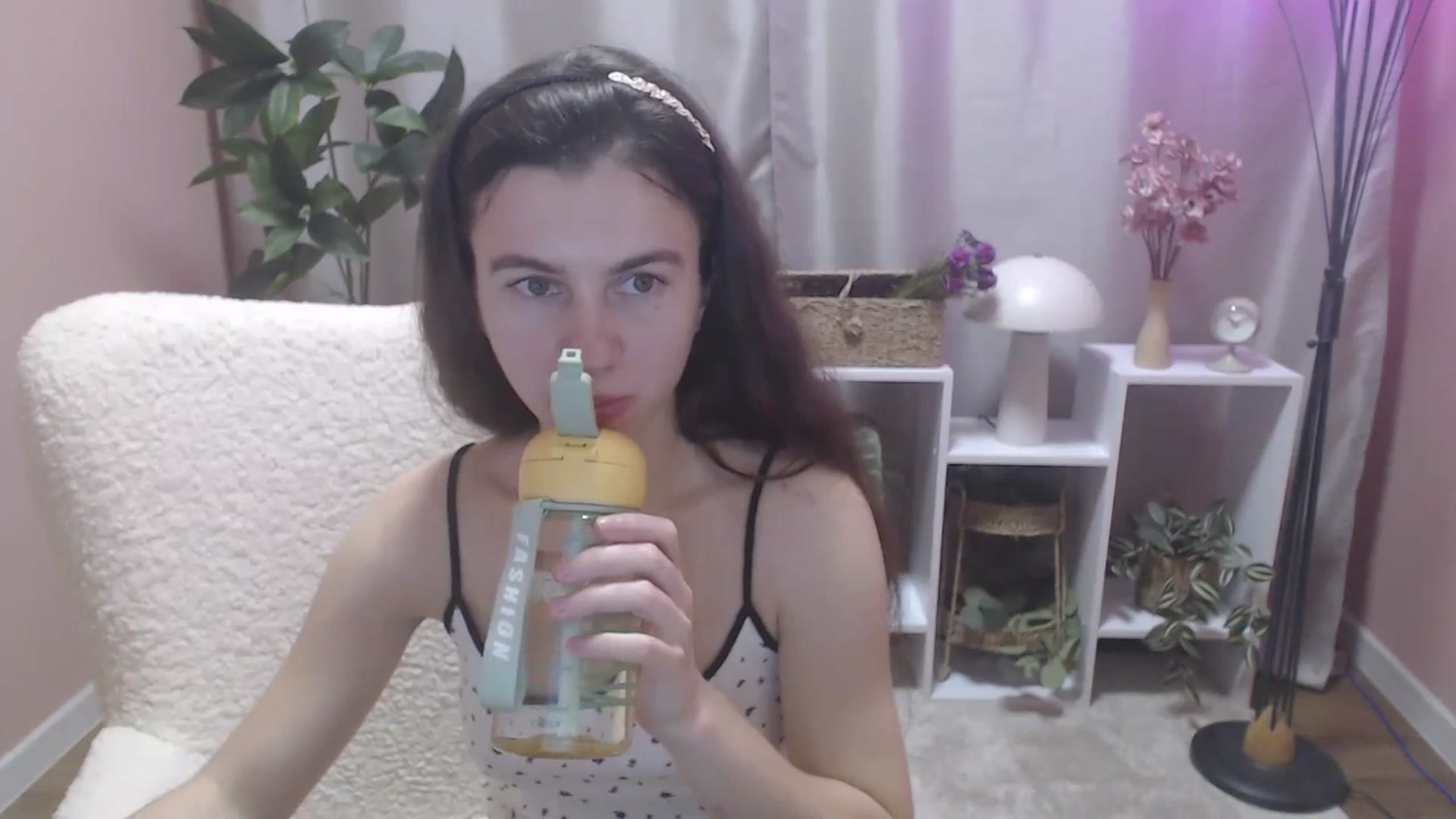 Gallery image thumbnail from MistyBree's myfreecams stream on, 03/30/2026, 11:30 image 5 of 20