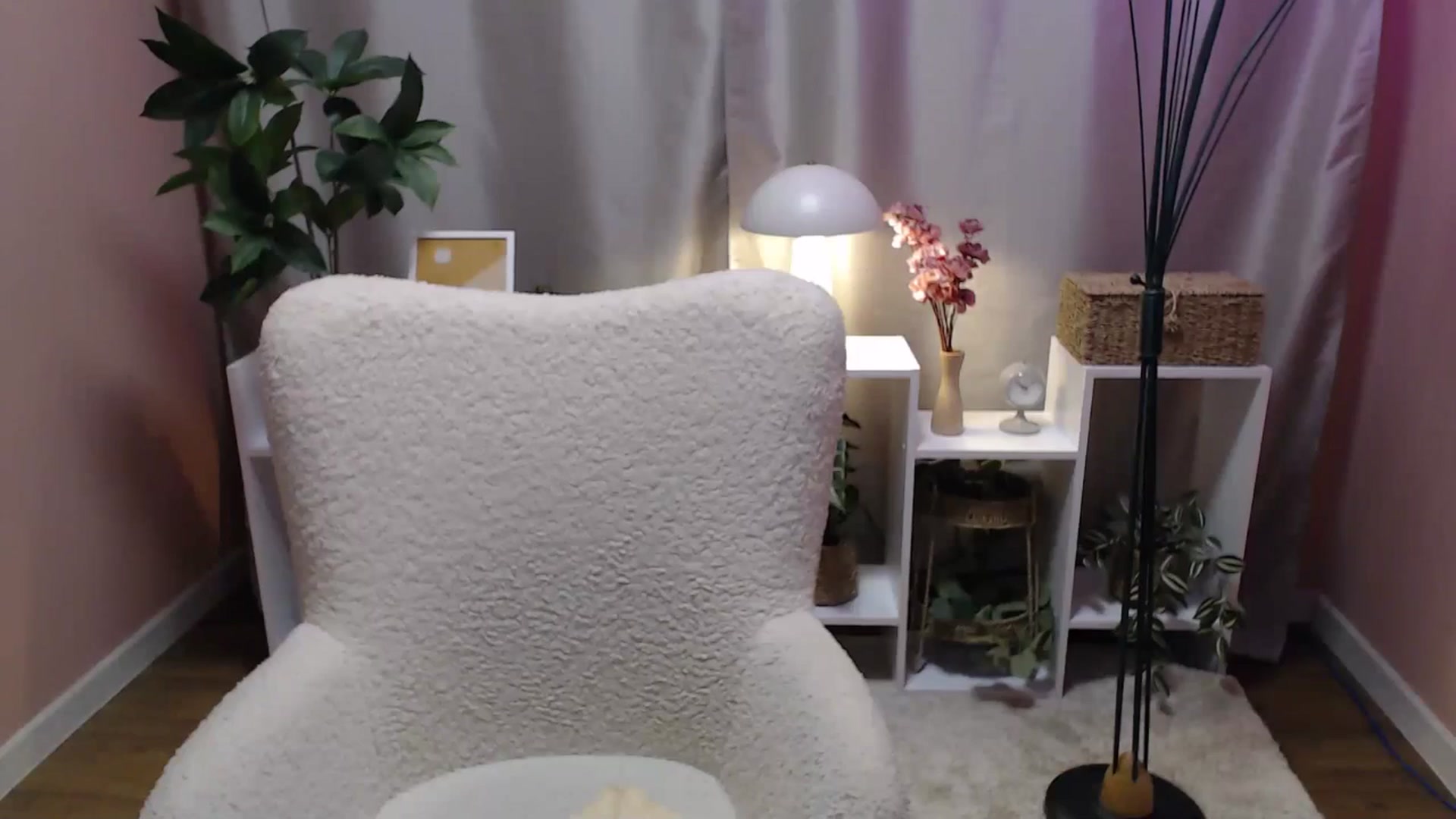 Gallery image thumbnail from MistyBree's myfreecams stream on, 04/11/2026, 12:57 image 2 of 20