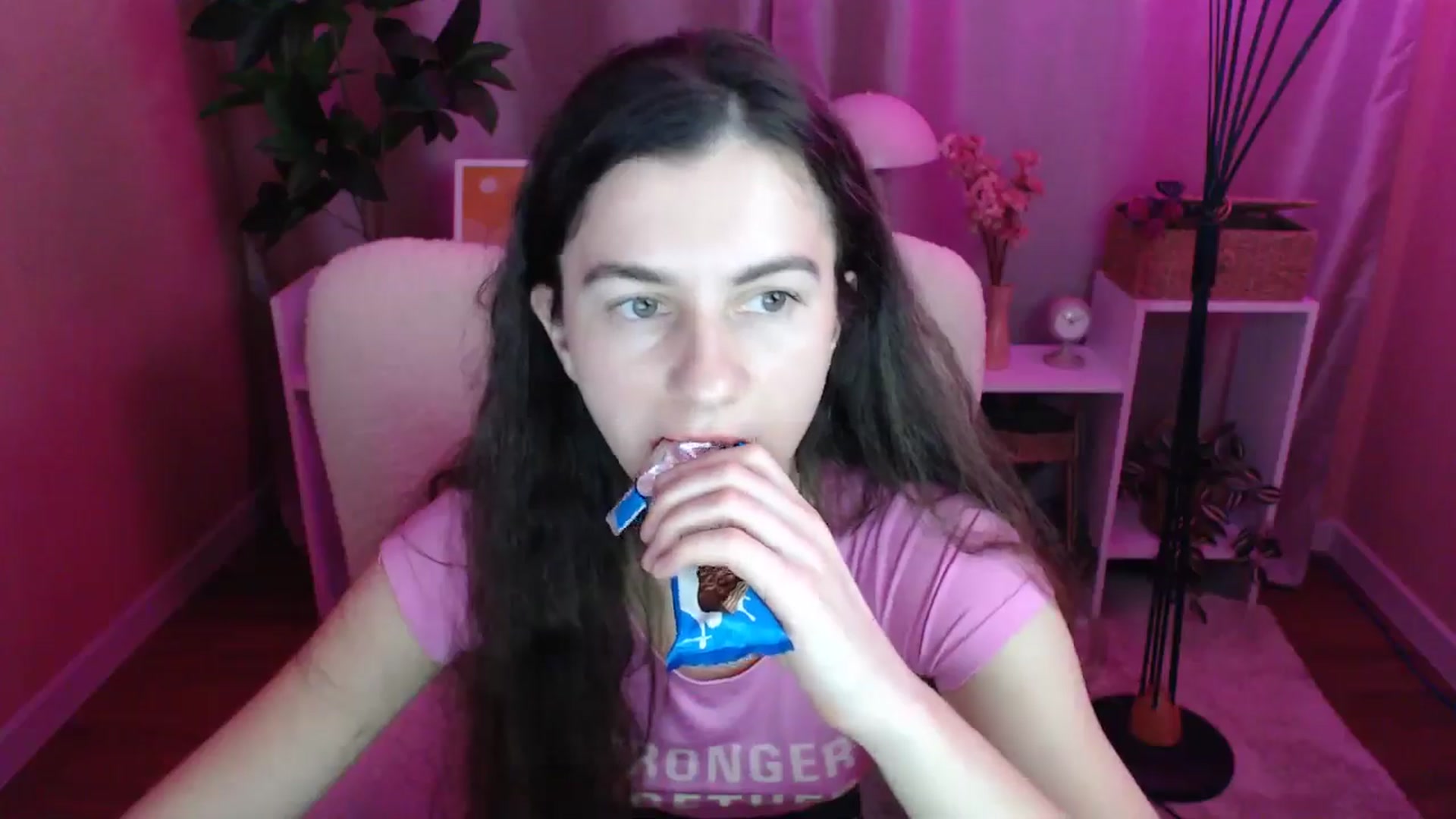 Gallery image thumbnail from MistyBree's myfreecams stream on, 04/13/2026, 11:59 image 8 of 20
