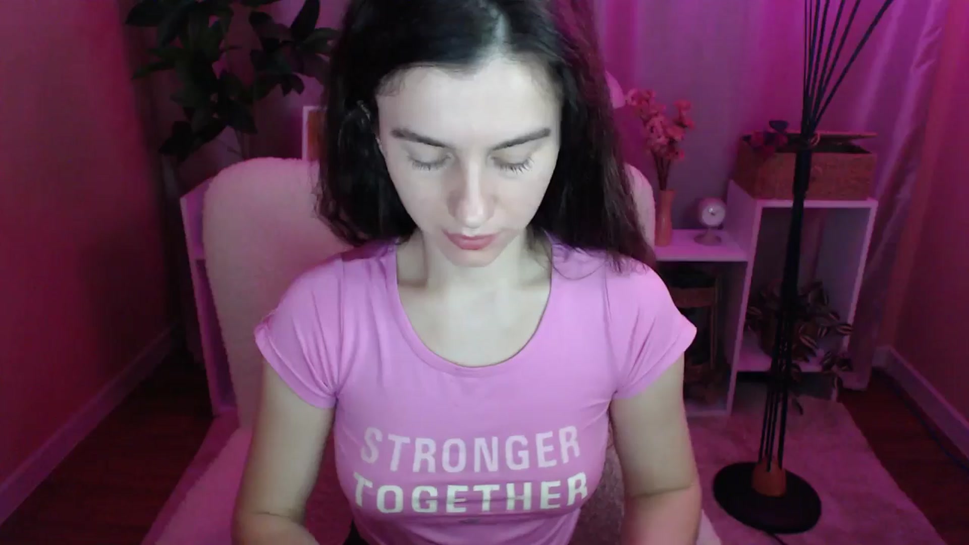 Gallery image thumbnail from MistyBree's myfreecams stream on, 04/13/2026, 11:59 image 15 of 20