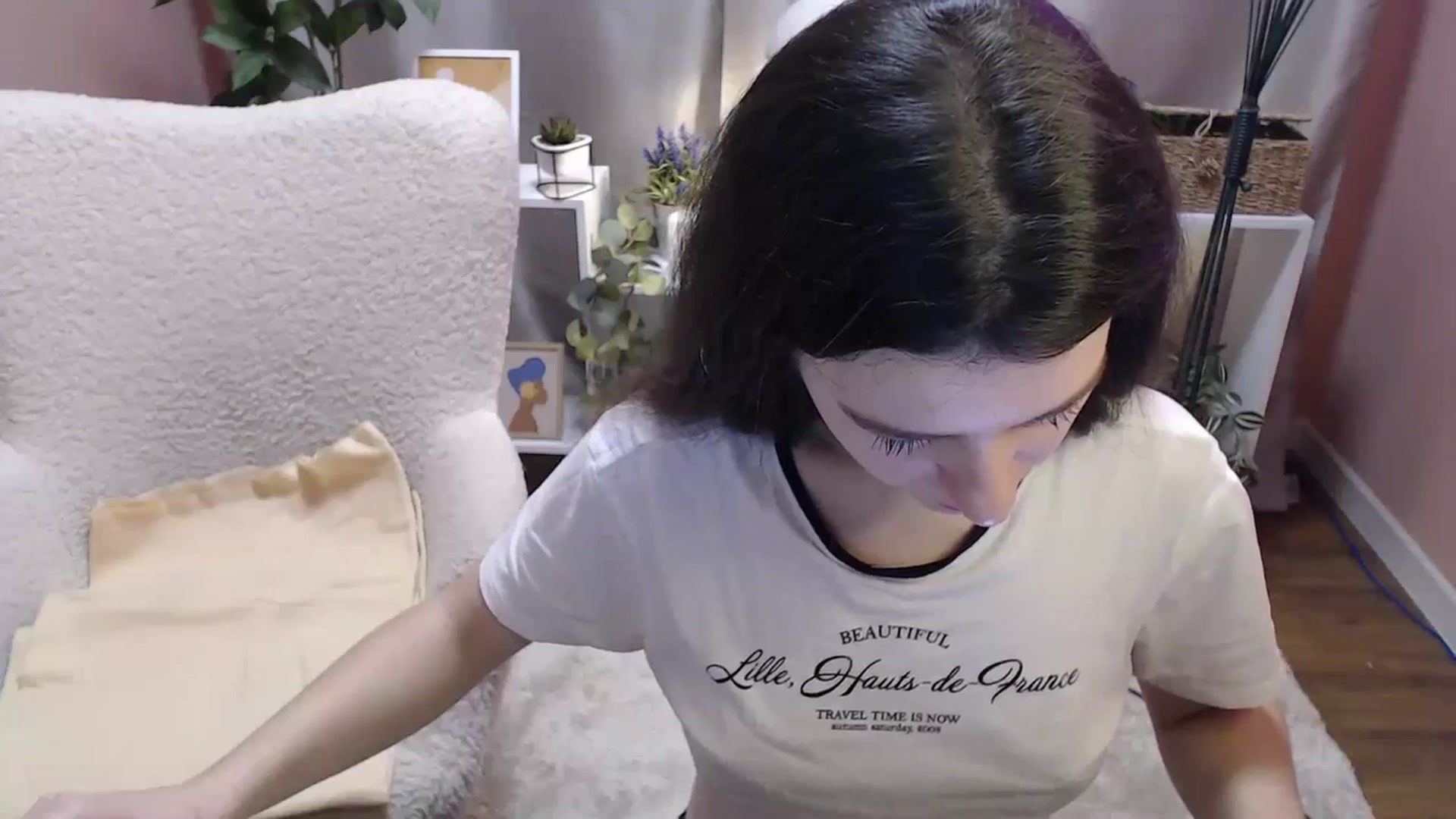 Gallery image thumbnail from MistyBree's myfreecams stream on, 04/16/2026, 11:19 image 14 of 20