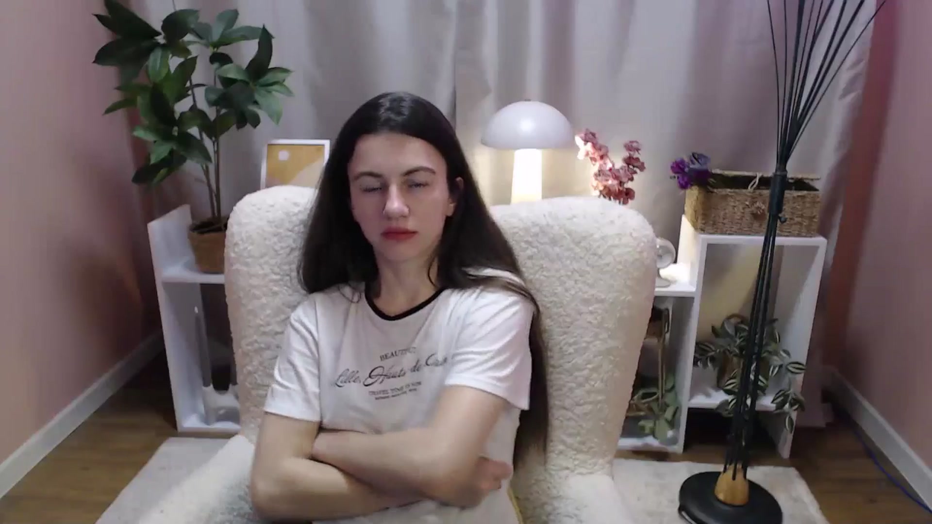 Gallery image thumbnail from MistyBree's myfreecams stream on, 04/16/2026, 11:38 image 12 of 20