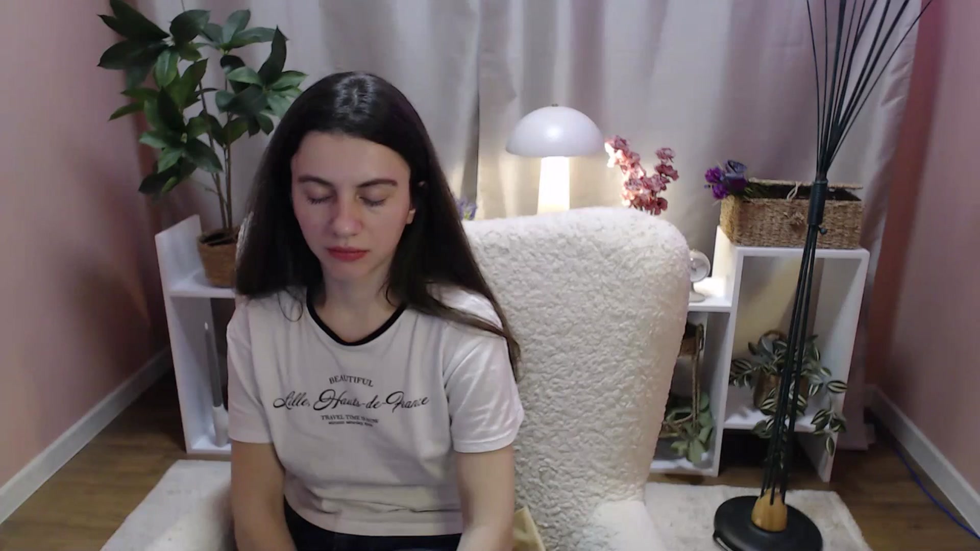 Gallery image thumbnail from MistyBree's myfreecams stream on, 04/16/2026, 11:38 image 16 of 20