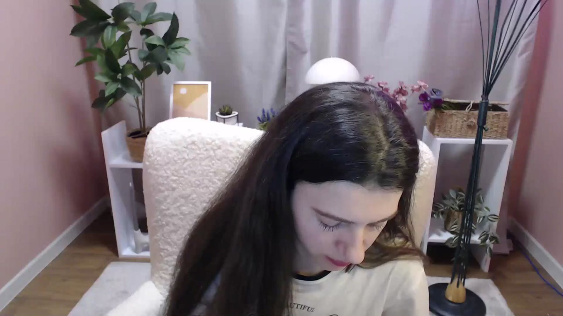 Gallery image thumbnail from MistyBree's myfreecams stream on, 04/16/2026, 13:28 image 9 of 20