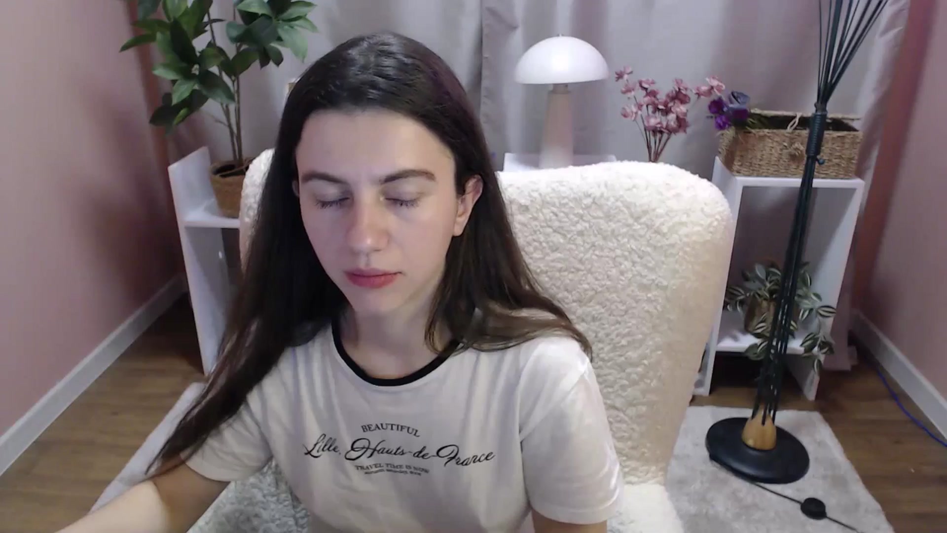Gallery image thumbnail from MistyBree's myfreecams stream on, 04/16/2026, 13:28 image 3 of 20