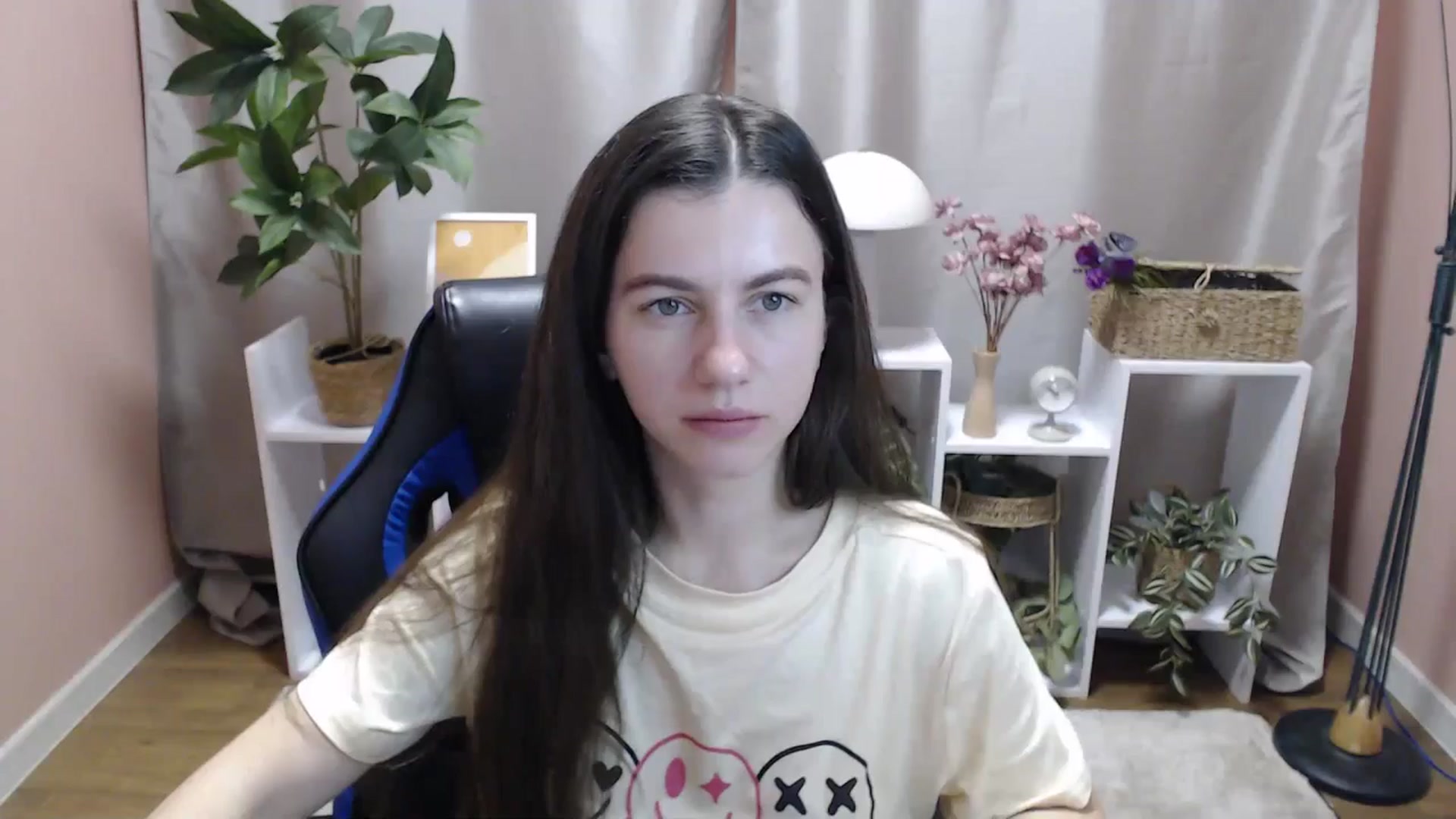 Gallery image thumbnail from MistyBree's myfreecams stream on, 04/19/2026, 10:11 image 19 of 20