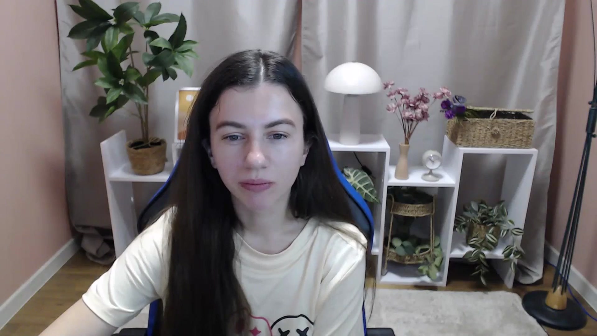 Gallery image thumbnail from MistyBree's myfreecams stream on, 04/19/2026, 10:11 image 2 of 20