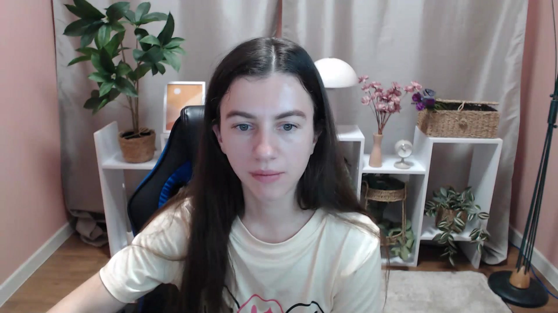 Gallery image thumbnail from MistyBree's myfreecams stream on, 04/19/2026, 10:11 image 6 of 20