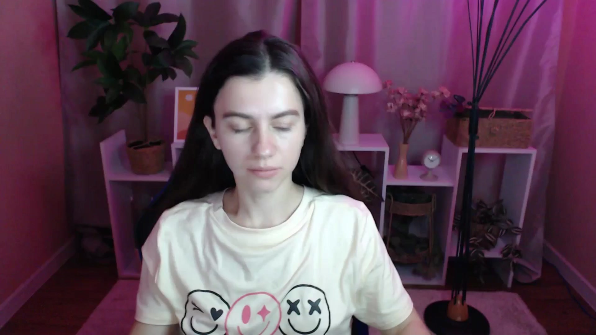Gallery image thumbnail from MistyBree's myfreecams stream on, 04/19/2026, 10:51 image 5 of 20