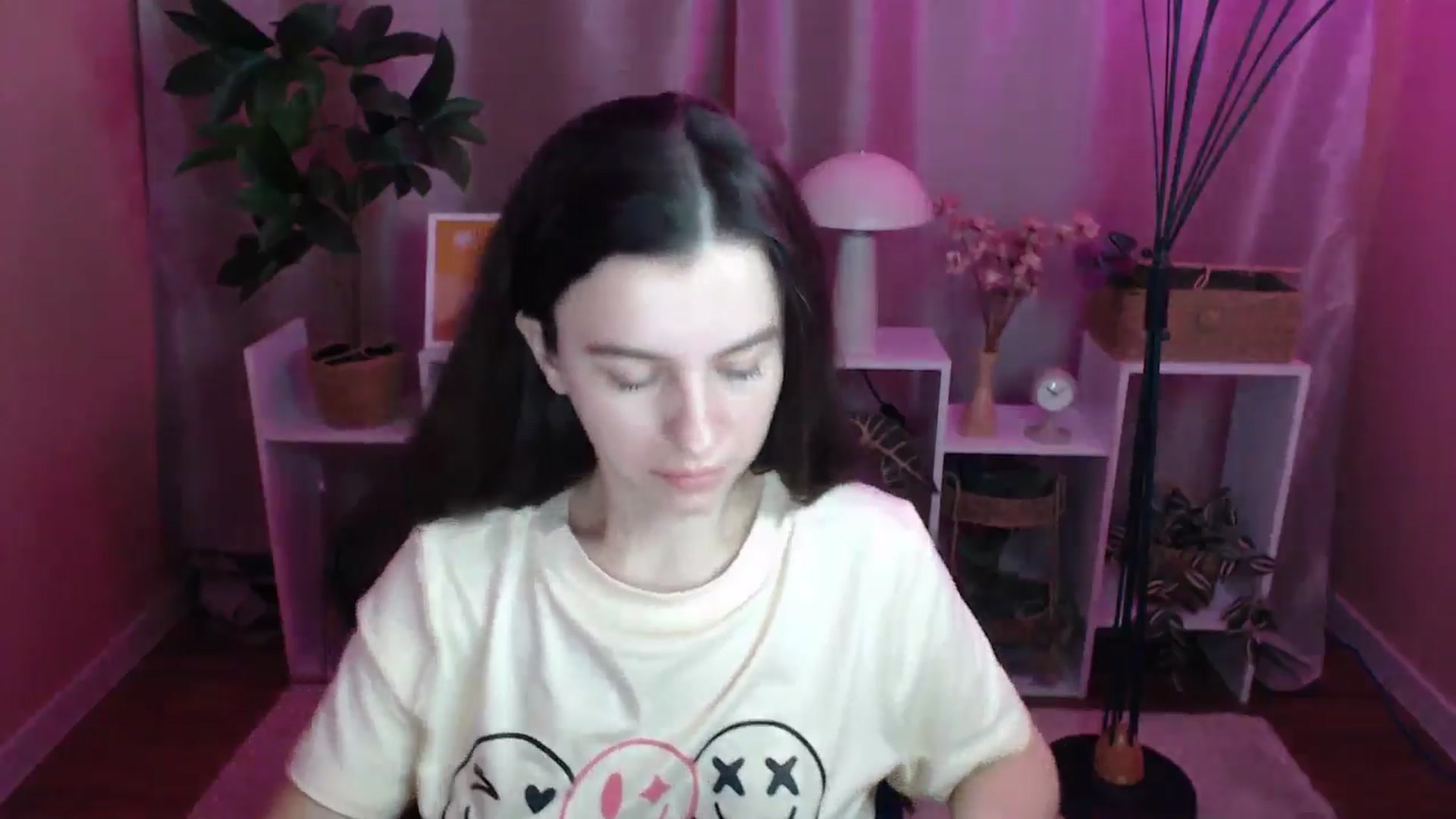 Gallery image thumbnail from MistyBree's myfreecams stream on, 04/19/2026, 10:51 image 8 of 20