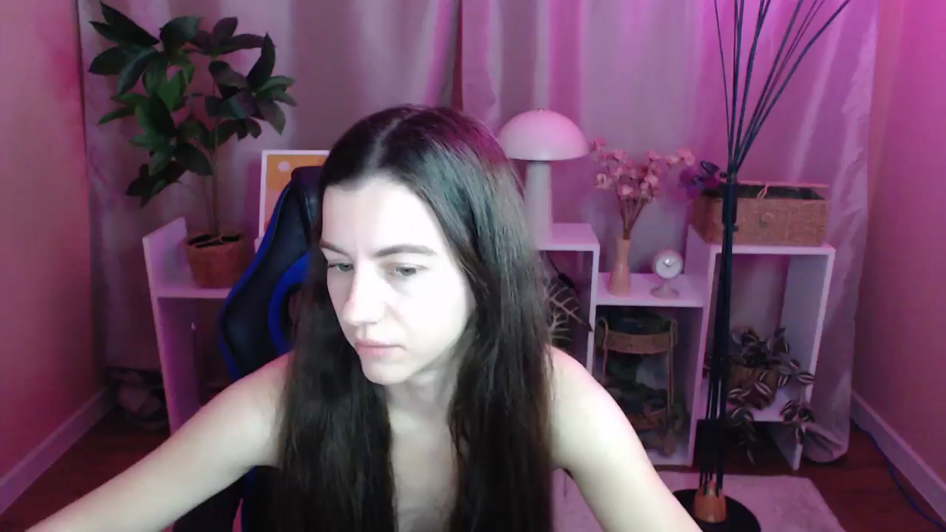 Gallery image thumbnail from MistyBree's myfreecams stream on, 04/19/2026, 10:51 image 19 of 20